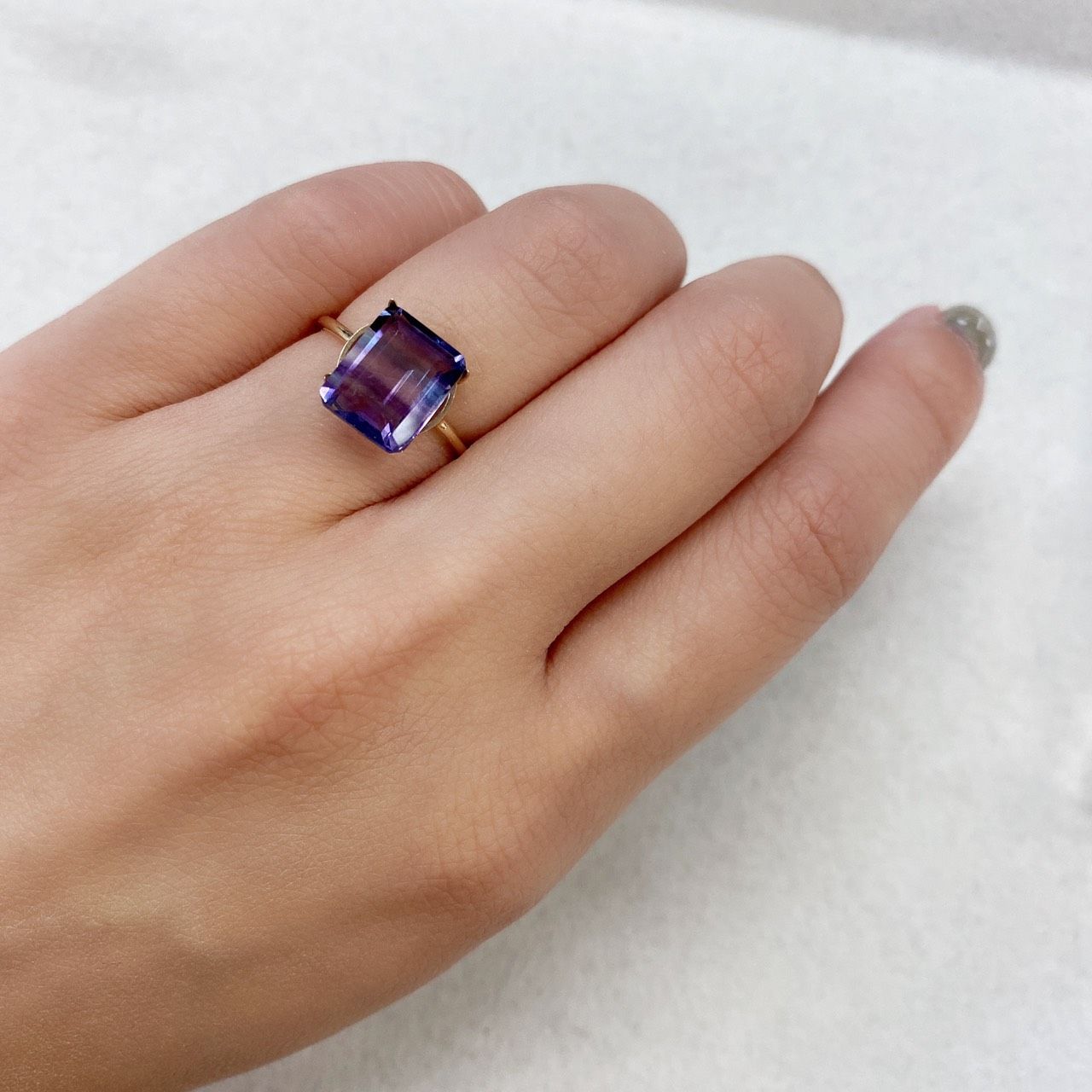 バイカラーフローライト ブラジル産 ルース 4.23ct[210913208]10.2×8.1mm前後