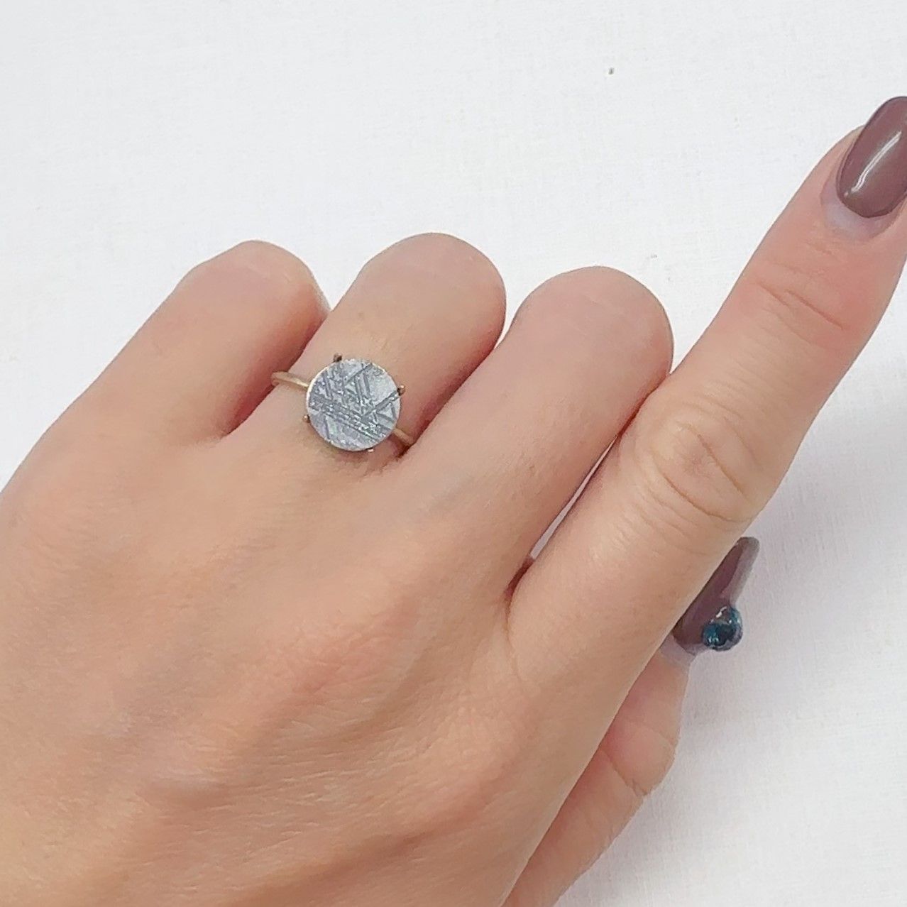 アルタイ隕石 発見地:中国 1.69ct[240125566]10x10mm前後