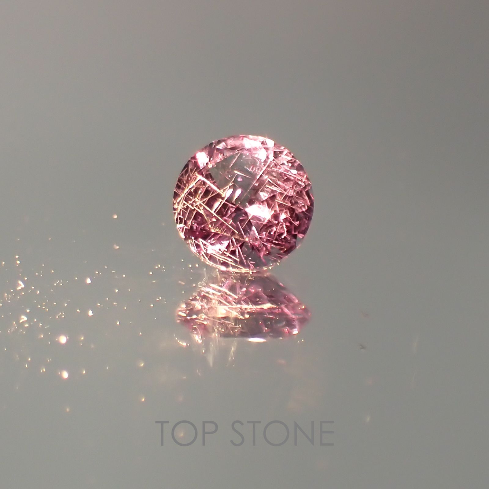 カラーチェンジガーネット(アレキタイプ) マダガスカル・ベキリー産 ルース 0.22ct[21059882]3.6×3.6mm前後