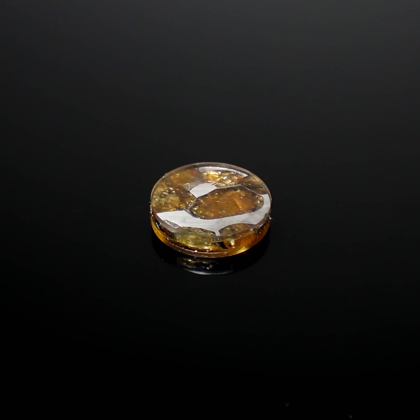パラサイト隕石Sericho トリプレット 発見地:ケニア 3.97ct[240125718]12.1x12mm前後