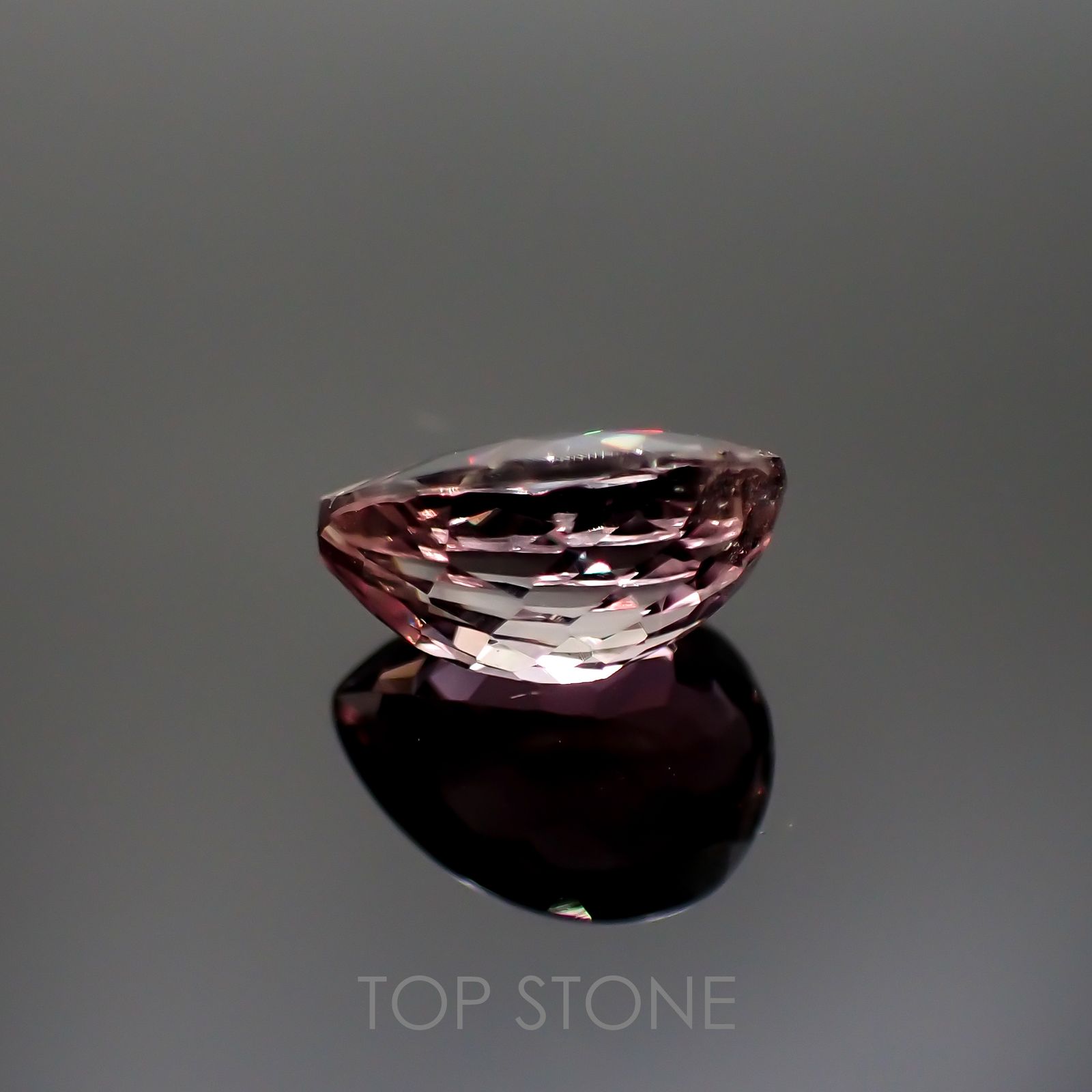 ピンクダイアスポア(宝石名ダイアスポア カラーチェンジ・タイプ) アフガニスタン産 2.863ct ソ付(彩珠)[21019210]10.1×7.7mm前後