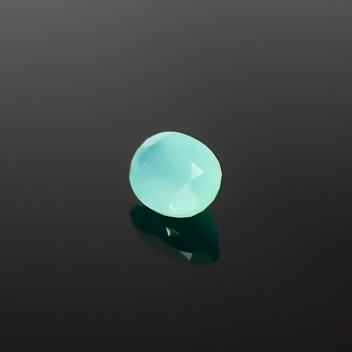 アクアプレーズ 南アフリカ産 1.28ct / 8.1x6.1mm前後 [260432019]