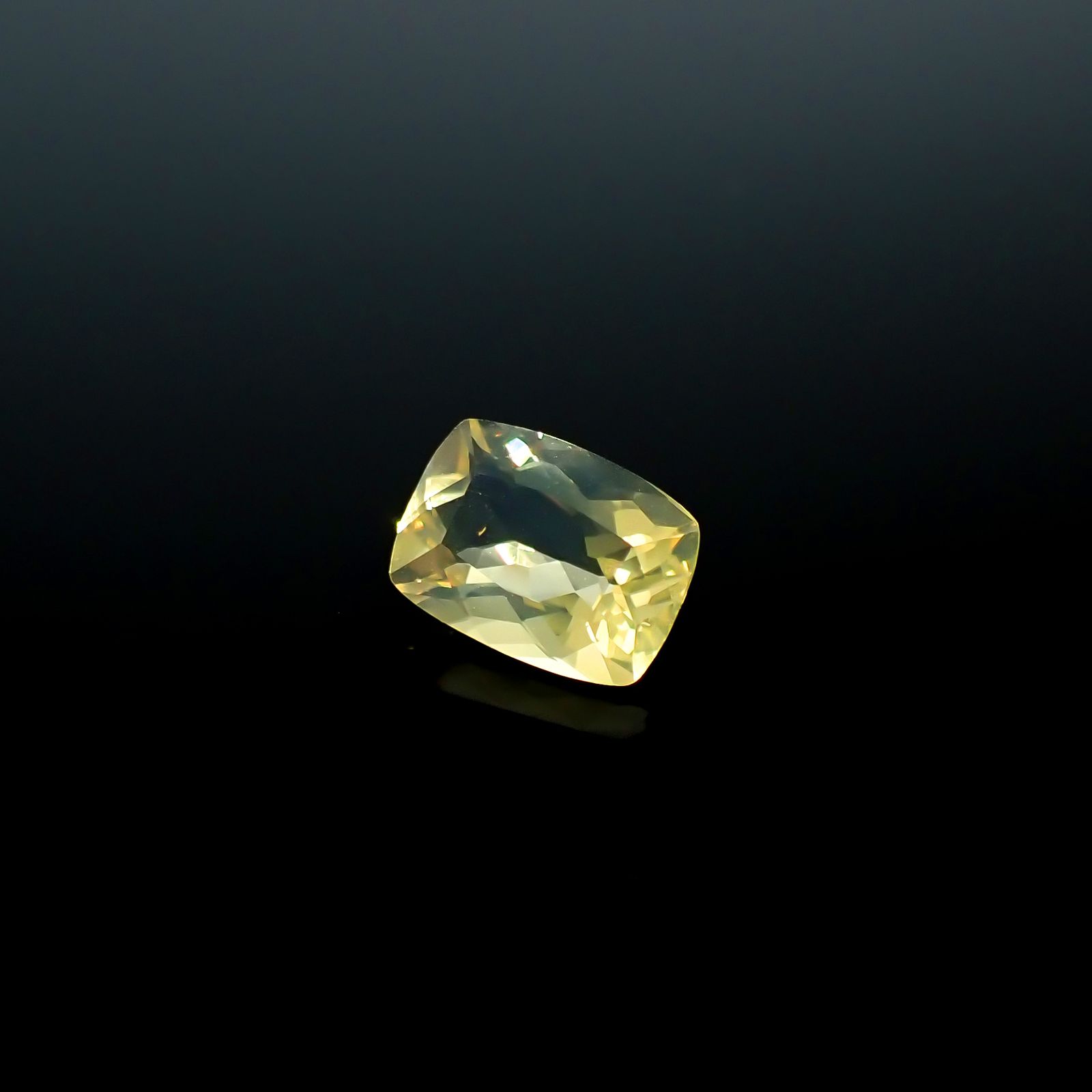 イエローオパール メキシコ産 1.30ct[240226199]9.2x6.6mm前後