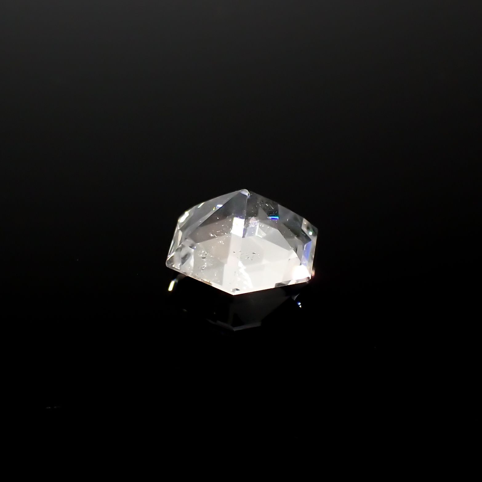 ◇ヘキサゴンカット◇レムリアンシードクリスタル(保証シール付き) ブラジル産 1.15ct [240326840]7x6.8mm前後
