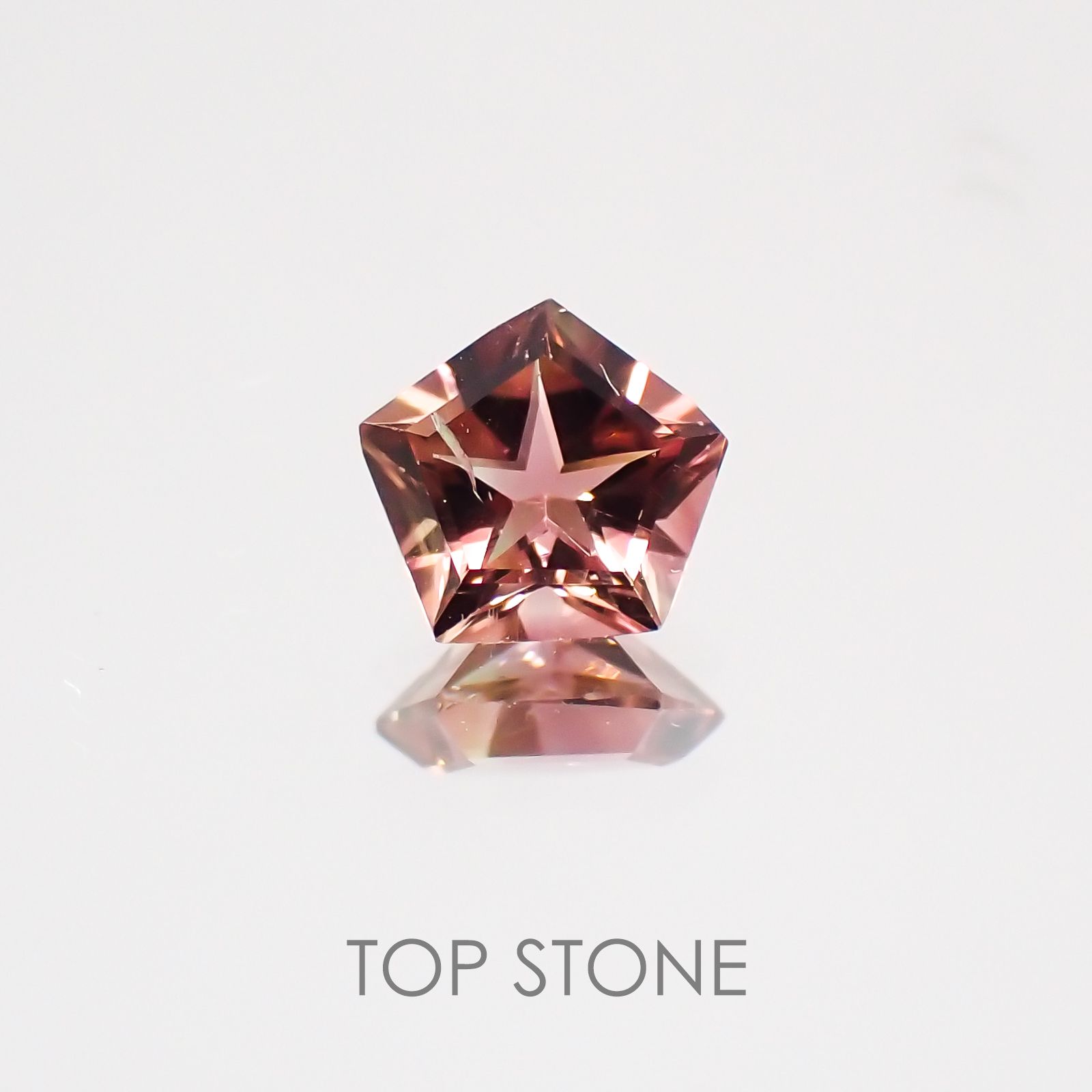 ◇ペンタゴンカット◇バイカラートルマリンSA(宝石名バイカラー・トルマリン) ブラジル/アフリカ産 0.39ct 識別済[21029144]5×5mm前後