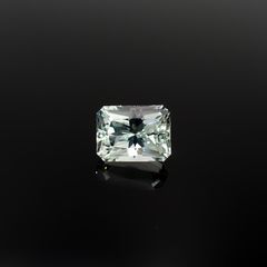 オリゴクレース(宝石名オリゴクレース)ケニア産 2.38ct 識別済[240628002]9.4x7.1mm前後
