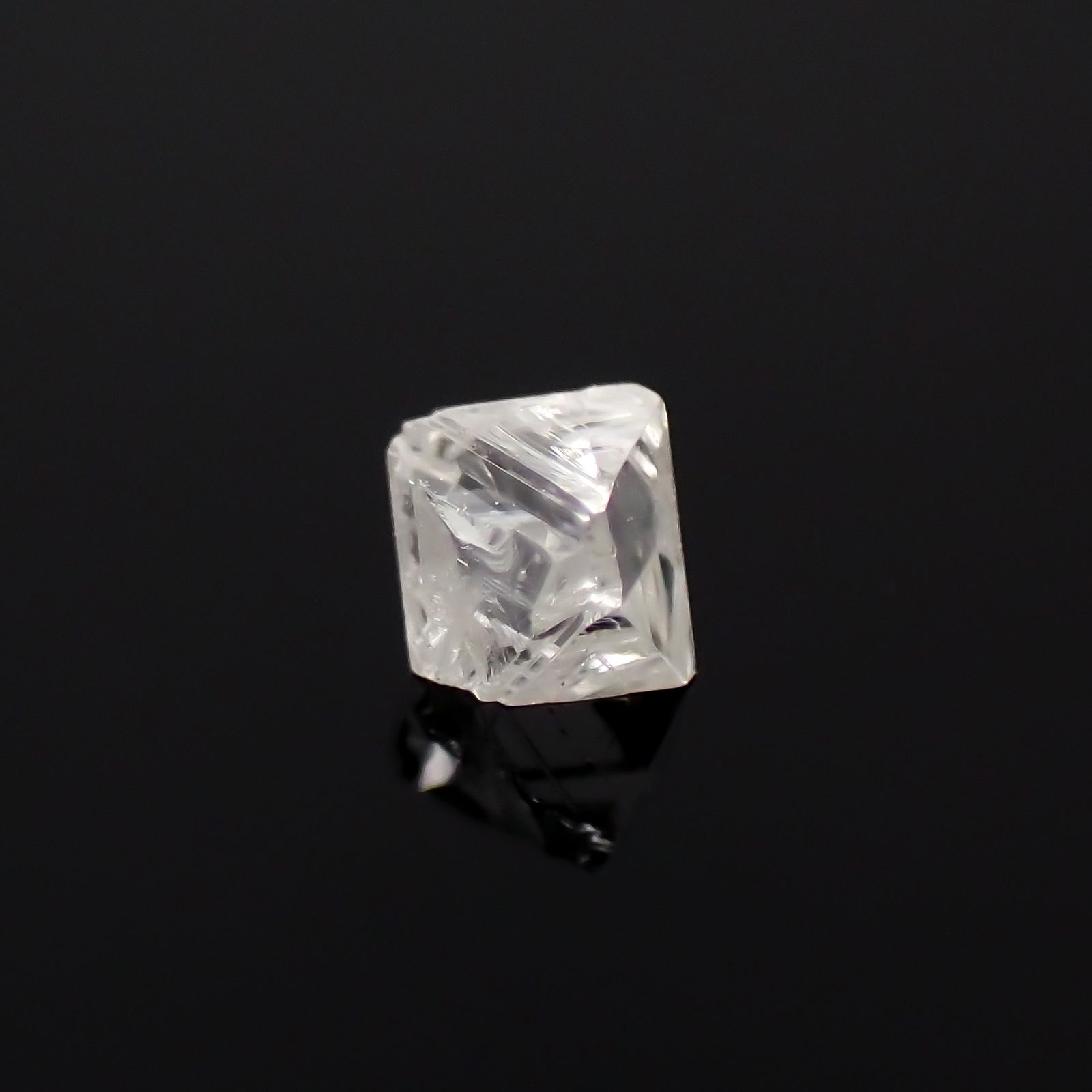 ソーヤブルダイヤモンド 原石 0.060ct[231023618]2.6x2.3mm前後