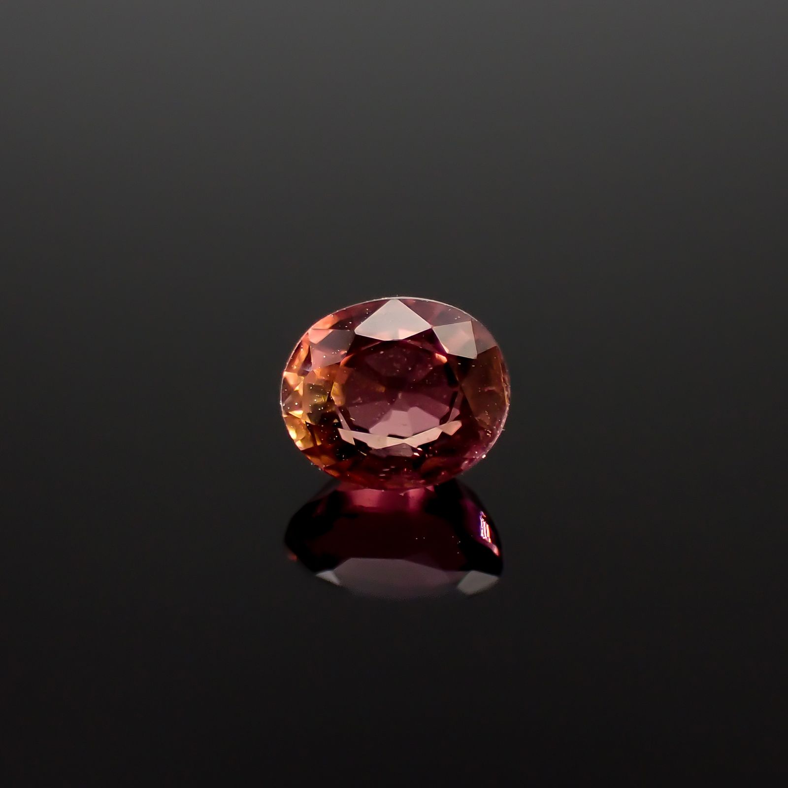 ローズピンクトルマリン(宝石名ピンク・トルマリン)ブラジル/アフリカ産 0.64ct 識別済[240929141]5.6x4.7mm前後