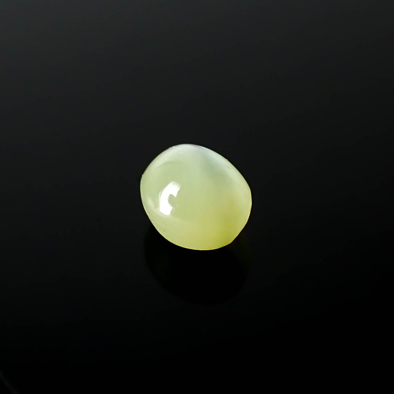 クリソベリルキャッツアイ(宝石名クリソベリル・キャッツアイ)スリランカ産 0.62ct 識別済[231225016]4.9x3.9mm前後