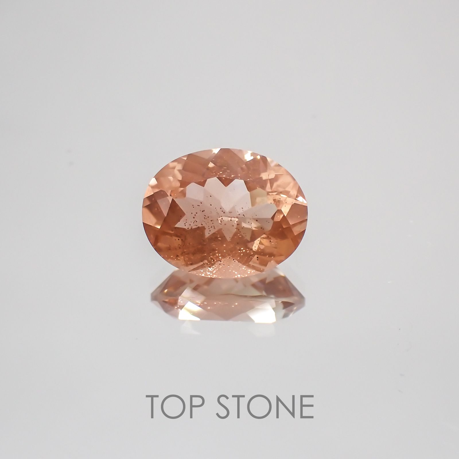 オレゴンサンストーン(宝石名ラブラドライト) アメリカ・オレゴン州産 1.72ct 識別済[210410378]9×7.2mm前後