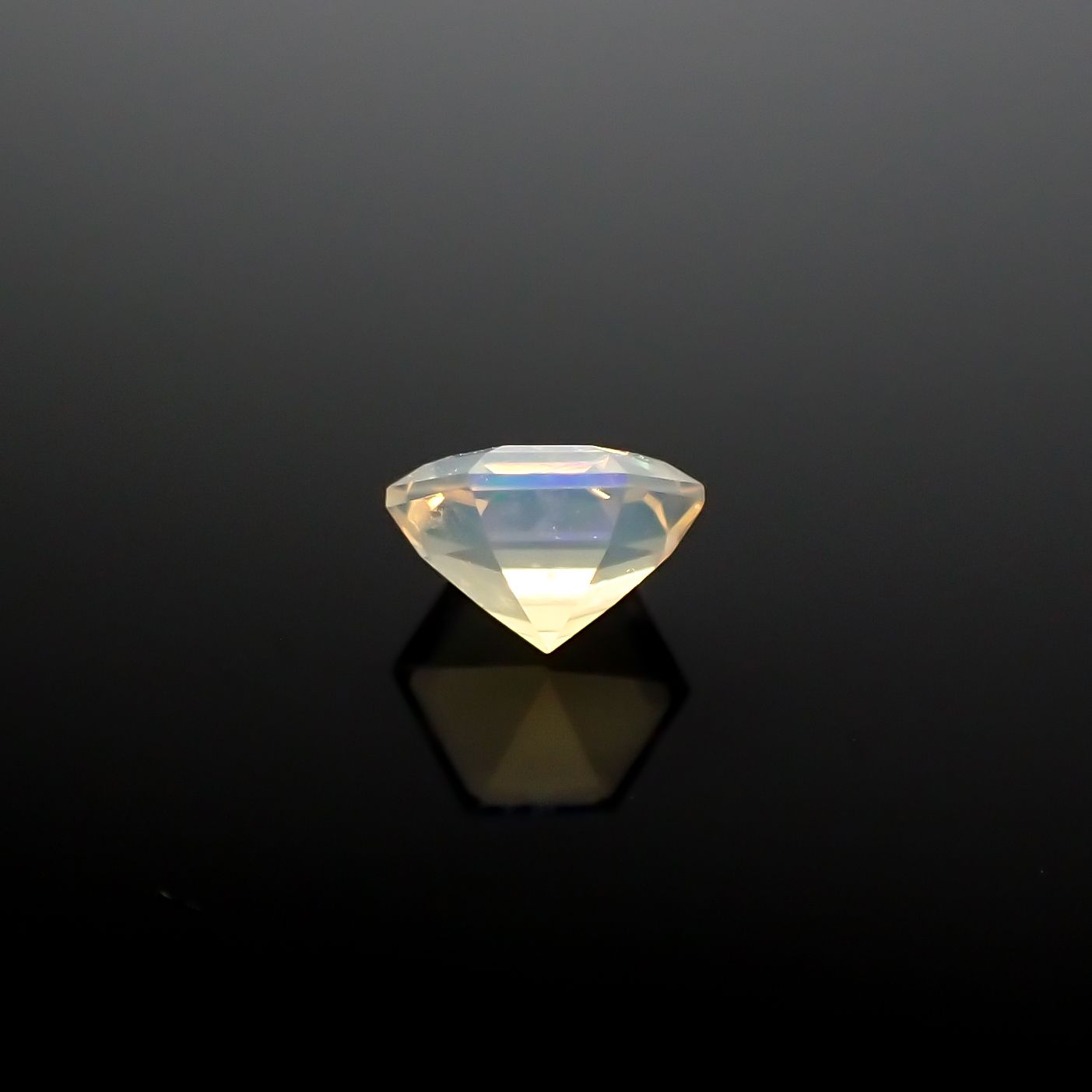 ◇ヘキサゴンカット◇エチオピアオパール エチオピア産 0.13ct[240226210]3.8x3.6mm前後