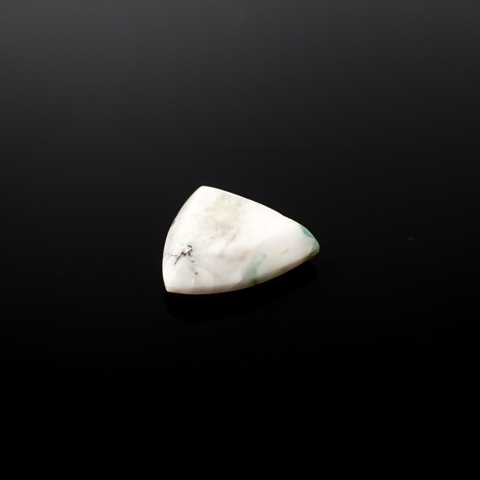 マトリックスエメラルド(エメラルドインクォーツ/フェルドスパー) ブラジル産 4.01ct[240326499]12.8x11.9mm前後