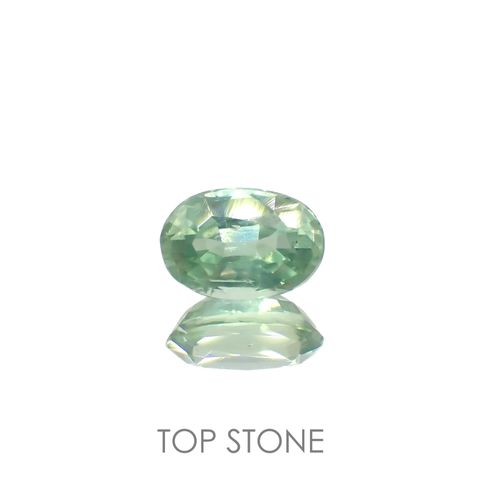グリーンカイヤナイト(宝石名カイヤナイト)タンザニア産 0.67ct 識別済[220616671]6.1x4.1mm前後