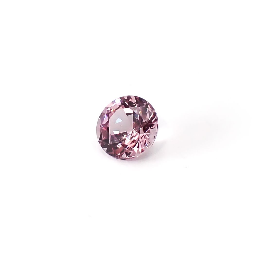 ドラゴンガーネット タンザニア産 0.60ct / 5x5mm前後 [260532239]
