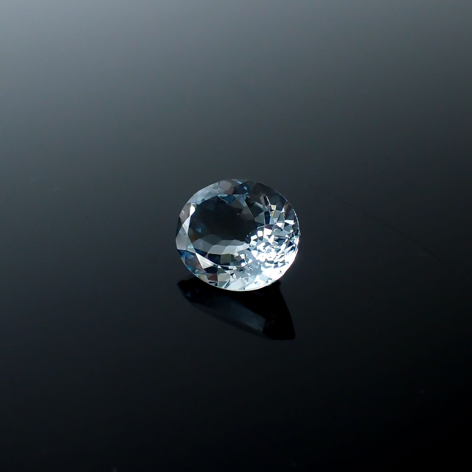 アクアマリン モザンビーク産 2.86ct[240125406]10.8x8.8mm前後