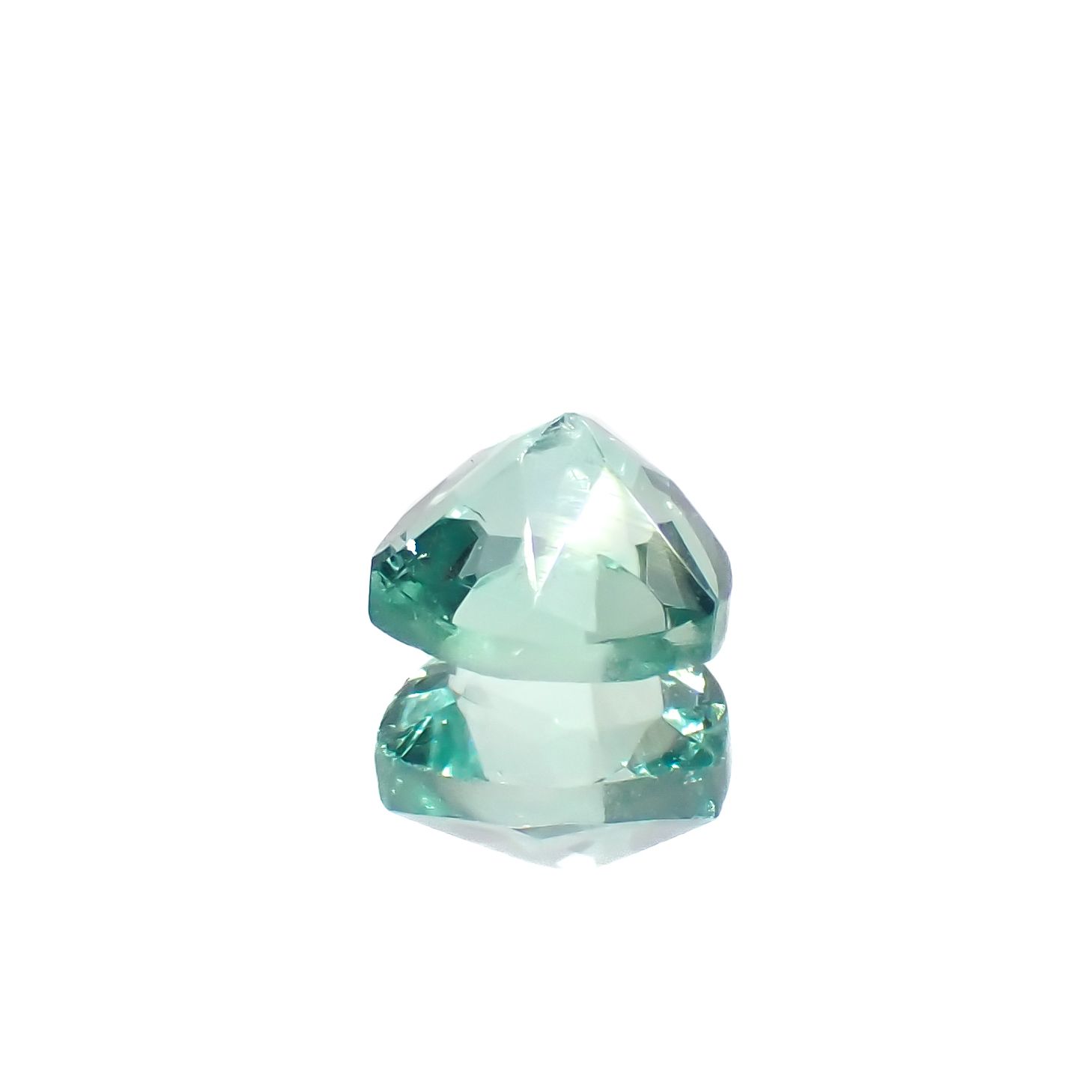 フローライト フルオレッセンス イギリス・ロジャリー鉱山産 0.74ct[230923326]5.7x5.6mm前後