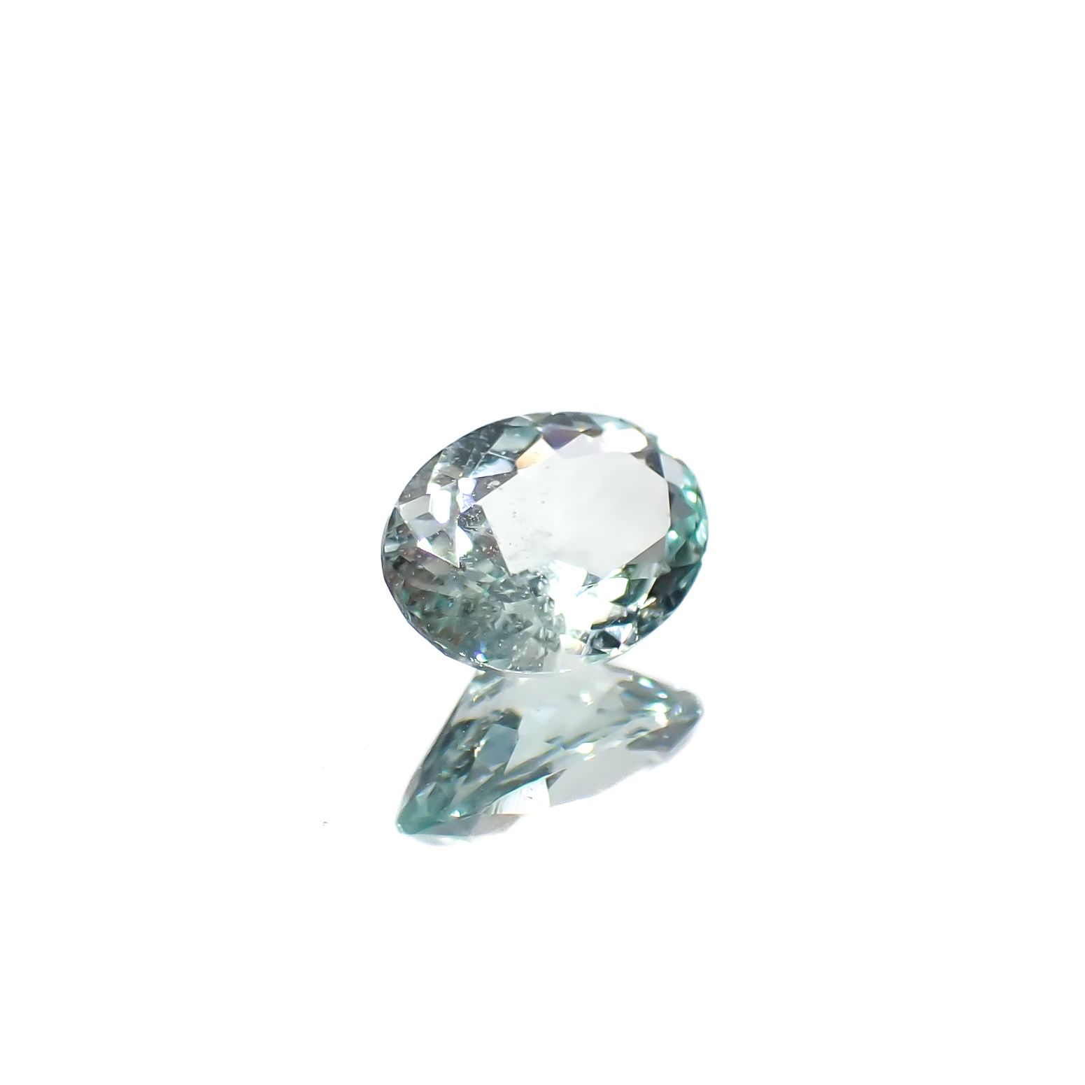 ミントベリル ブラジル産 0.34ct[240929115]5.6x4.1mm前後