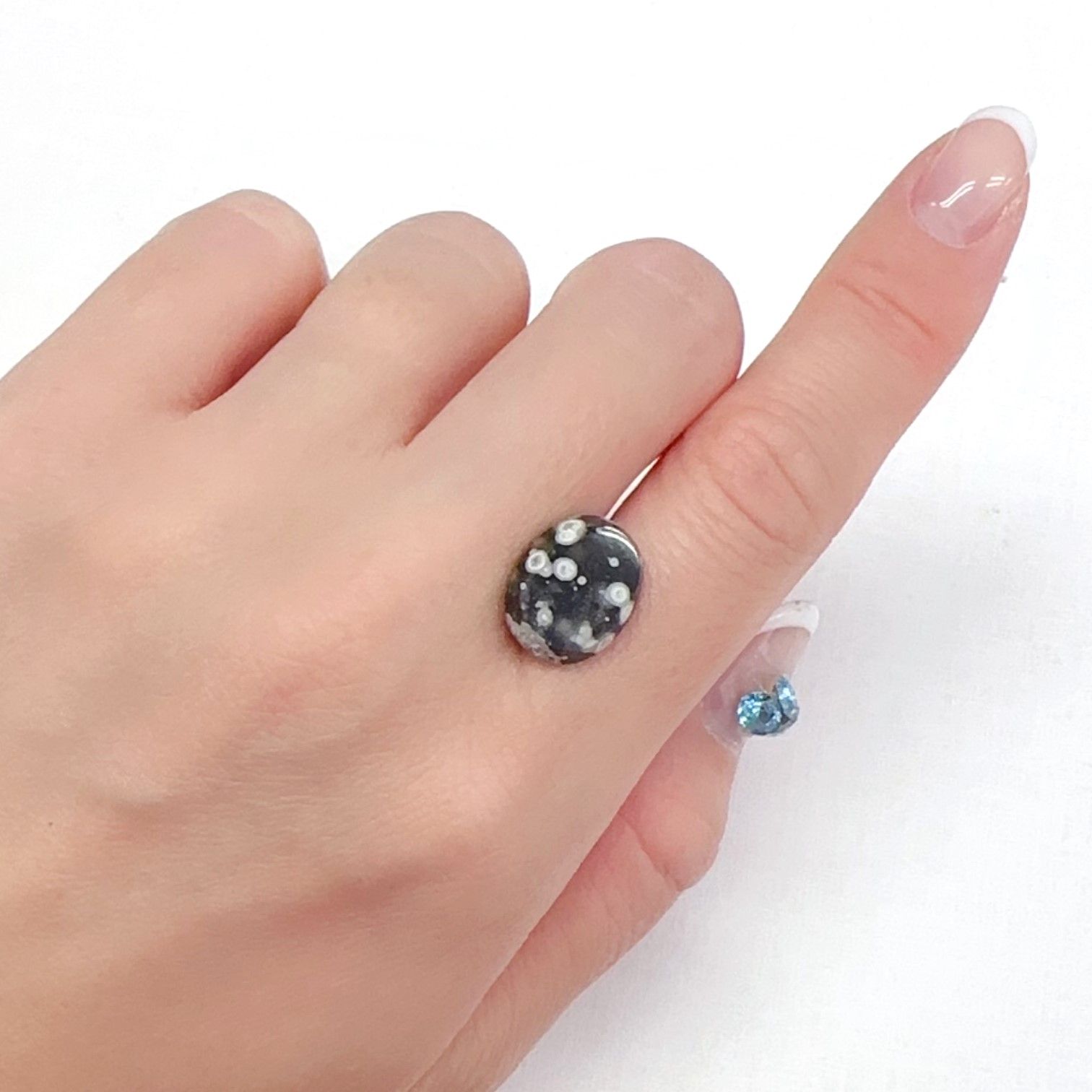 コスミックオブシディアン イタリア産 4.99ct[240427066]14.2x11.3mm前後