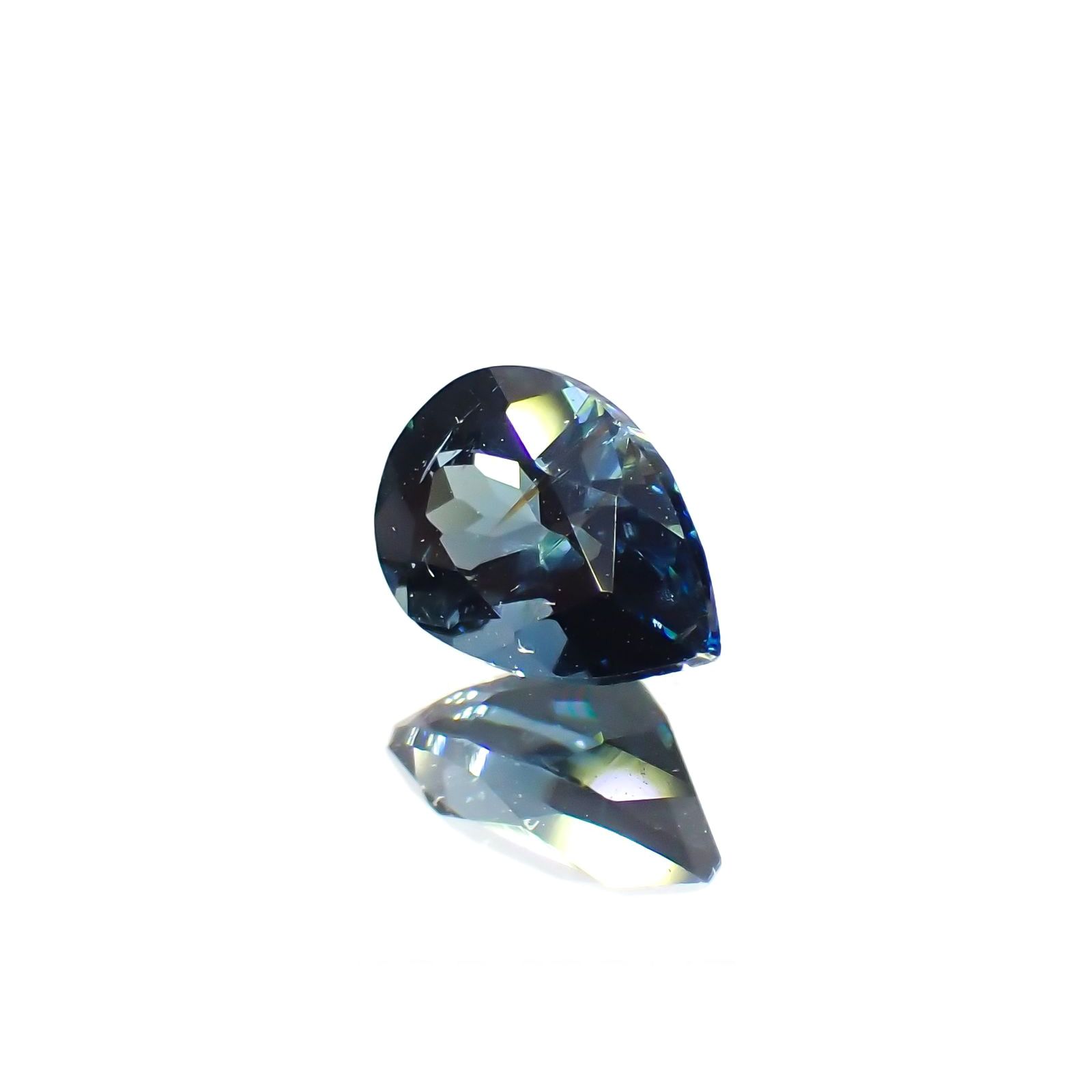 ブルートルマリン(宝石名トルマリン)アフガニスタン産 0.56ct 識別済[250115321]6.4x4.5mm前後