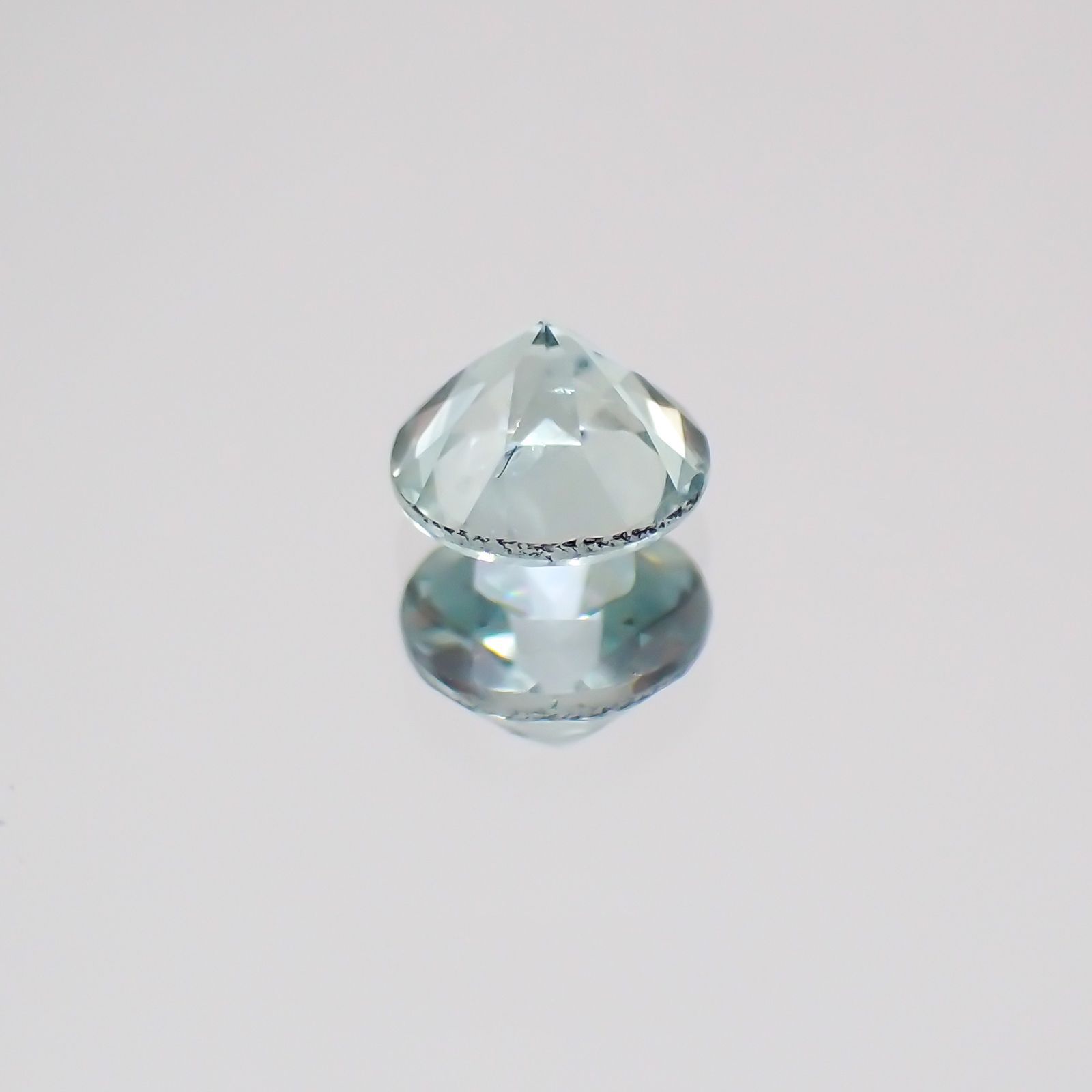 モンタナサファイア アメリカ産 ルース 0.33ct[21029904]3.8×3.8mm前後