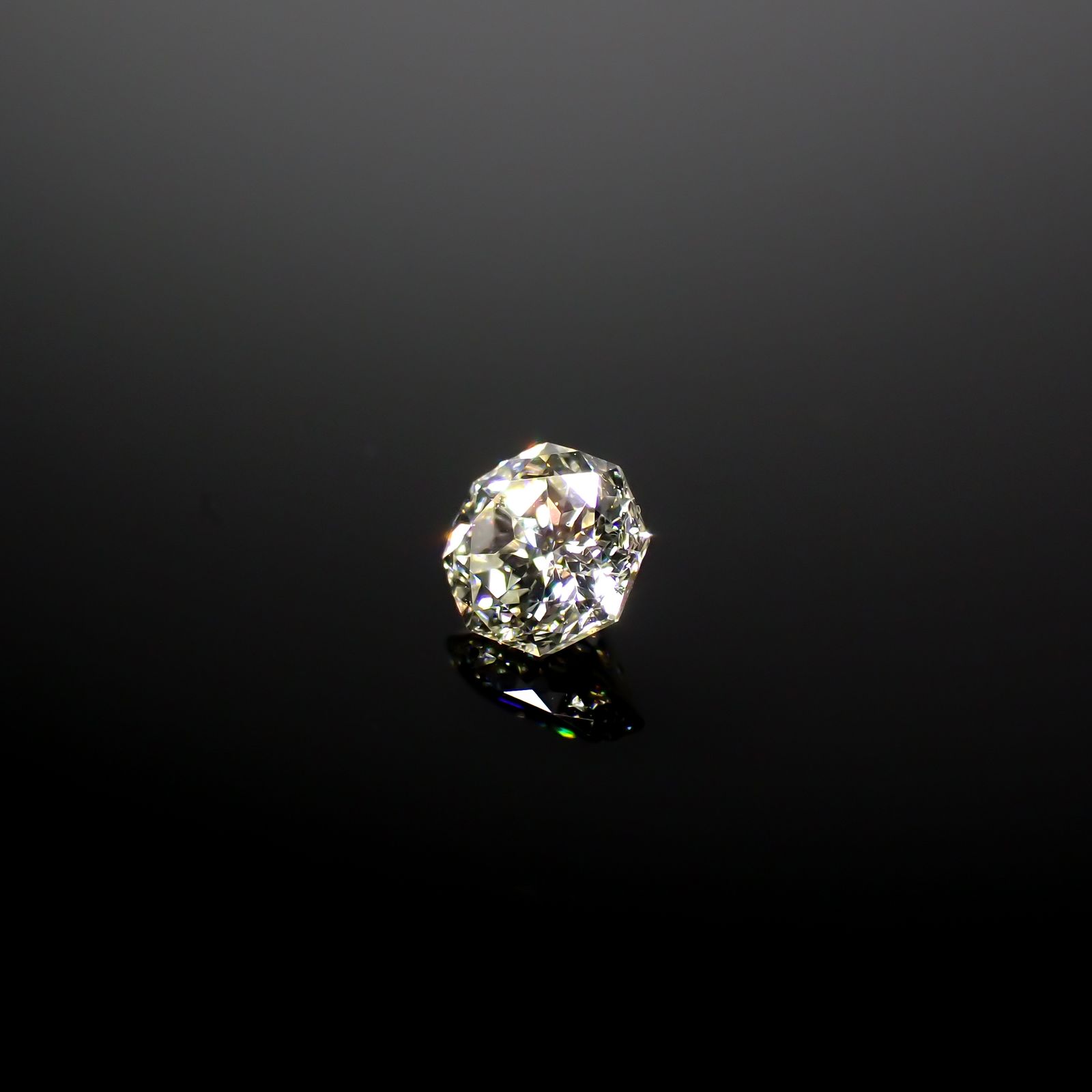 ◇オクタゴンカット◇ダイヤモンド 0.13ct[240427040]3x3mm前後