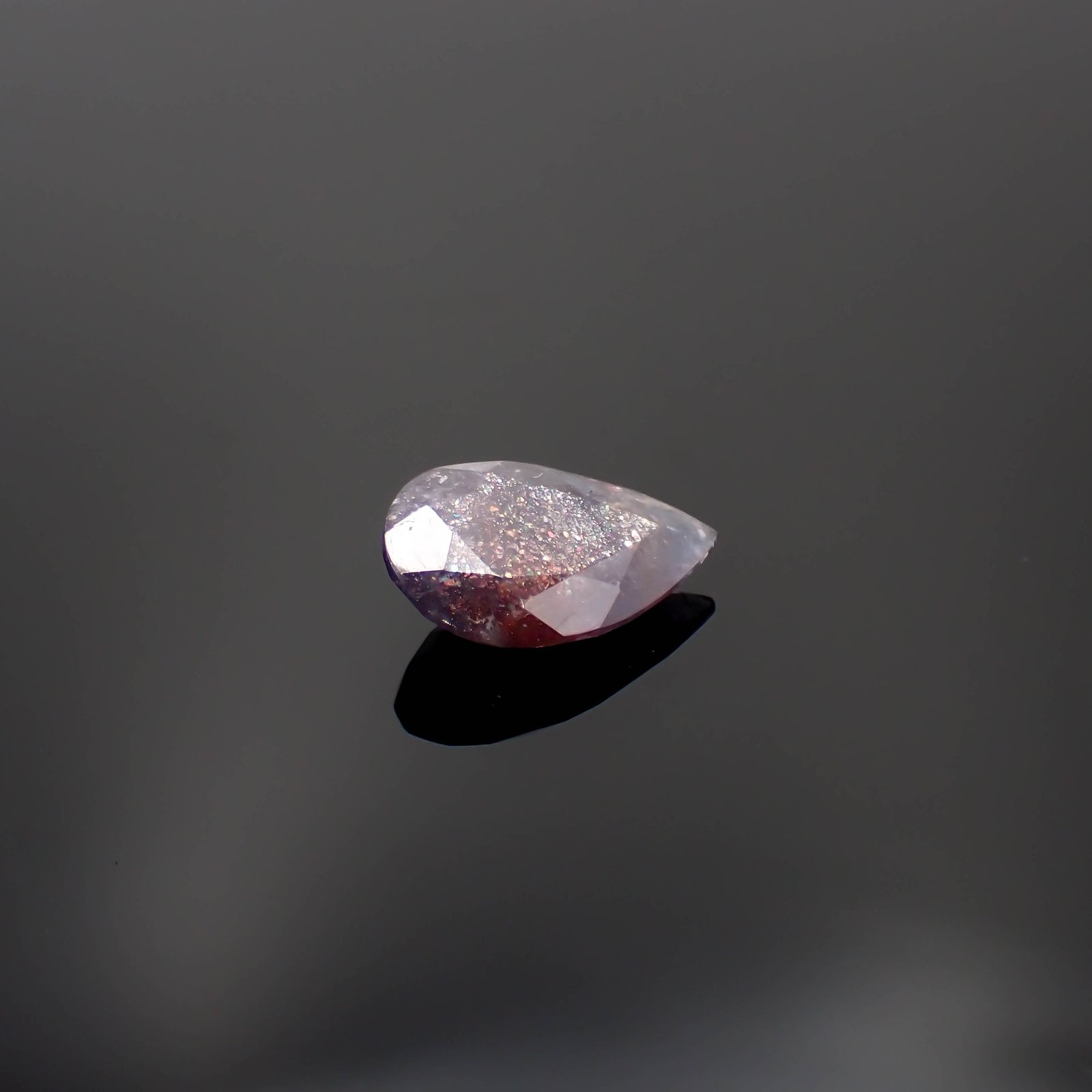 ブラッドショットアイオライト インド産 6.85ct[230622541]18.3x12.1mm前後