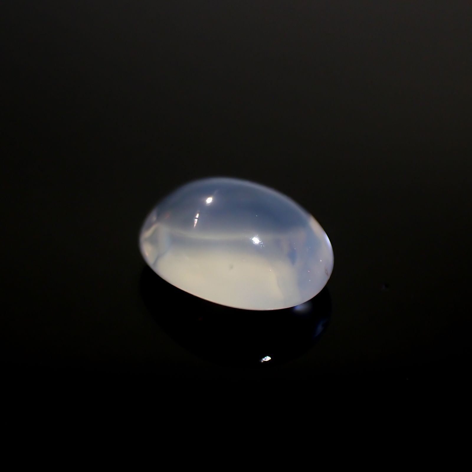 ムーンストーン(宝石名ムーンストーン)インド/スリランカ産 識別済 1.07ct / 7.8x6mm前後 [211113663]