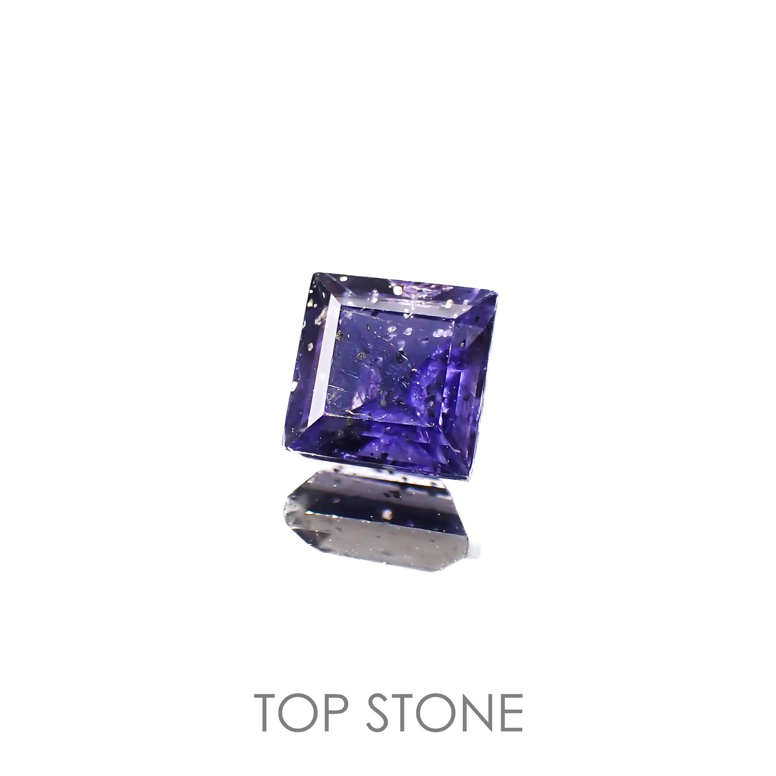 アイオライトサンストーン インド/ブラジル産 0.63ct[220918060]5.1x5mm前後