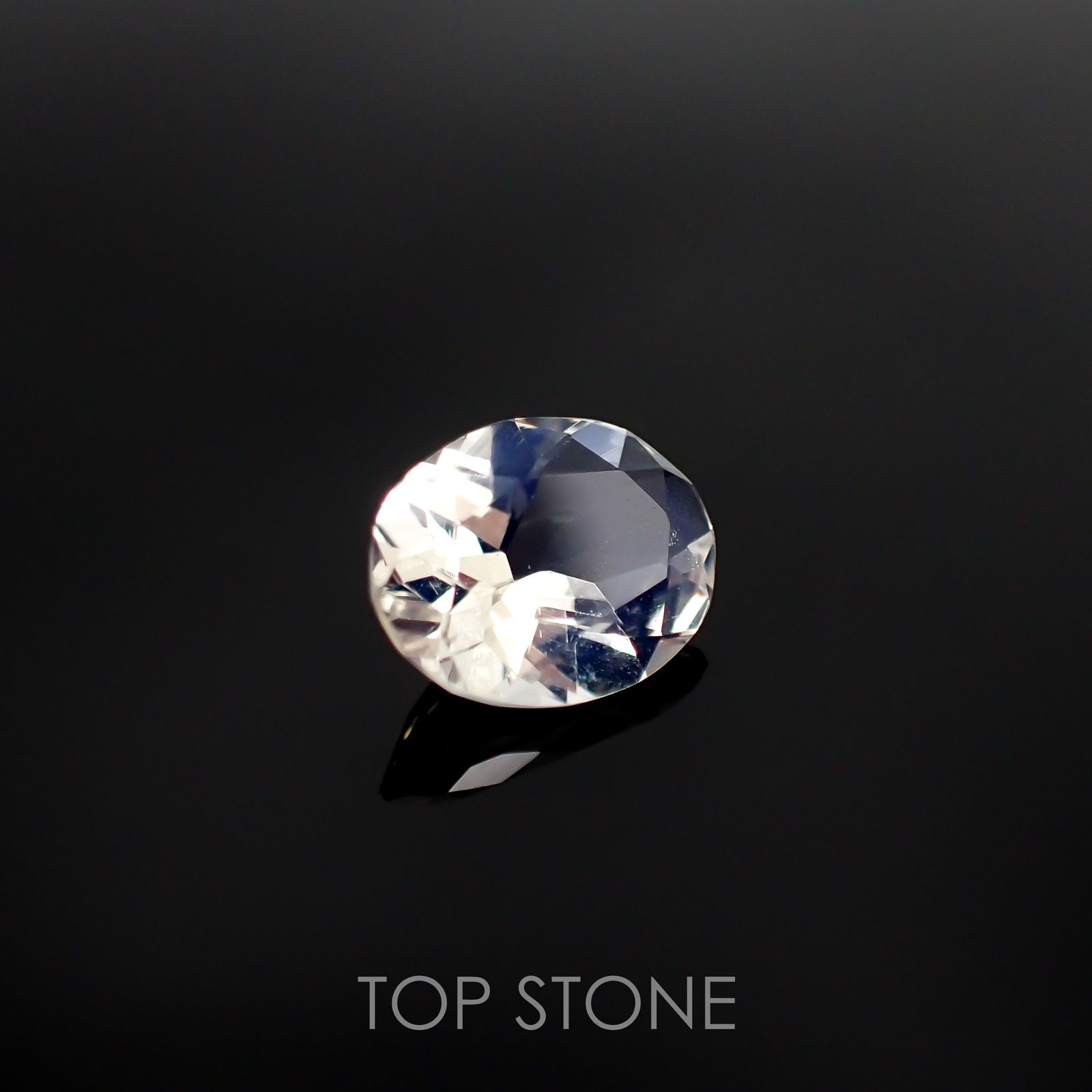 レインボームーンストーン(アンデシンラブラドライト)  インド・ビハール産 ルース 1.27ct[210611283]8.8×6.9mm前後