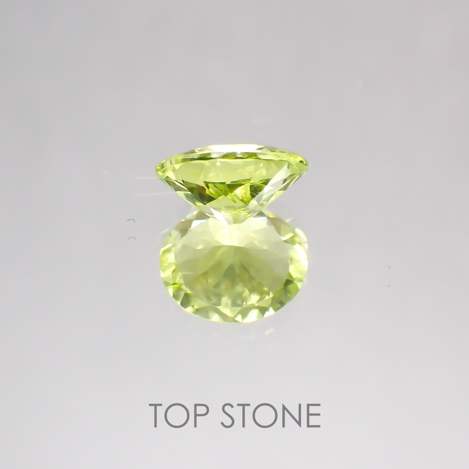 パロットクリソベリル インド産 ルース 0.96ct[20128559]6.9×5.7mm前後
