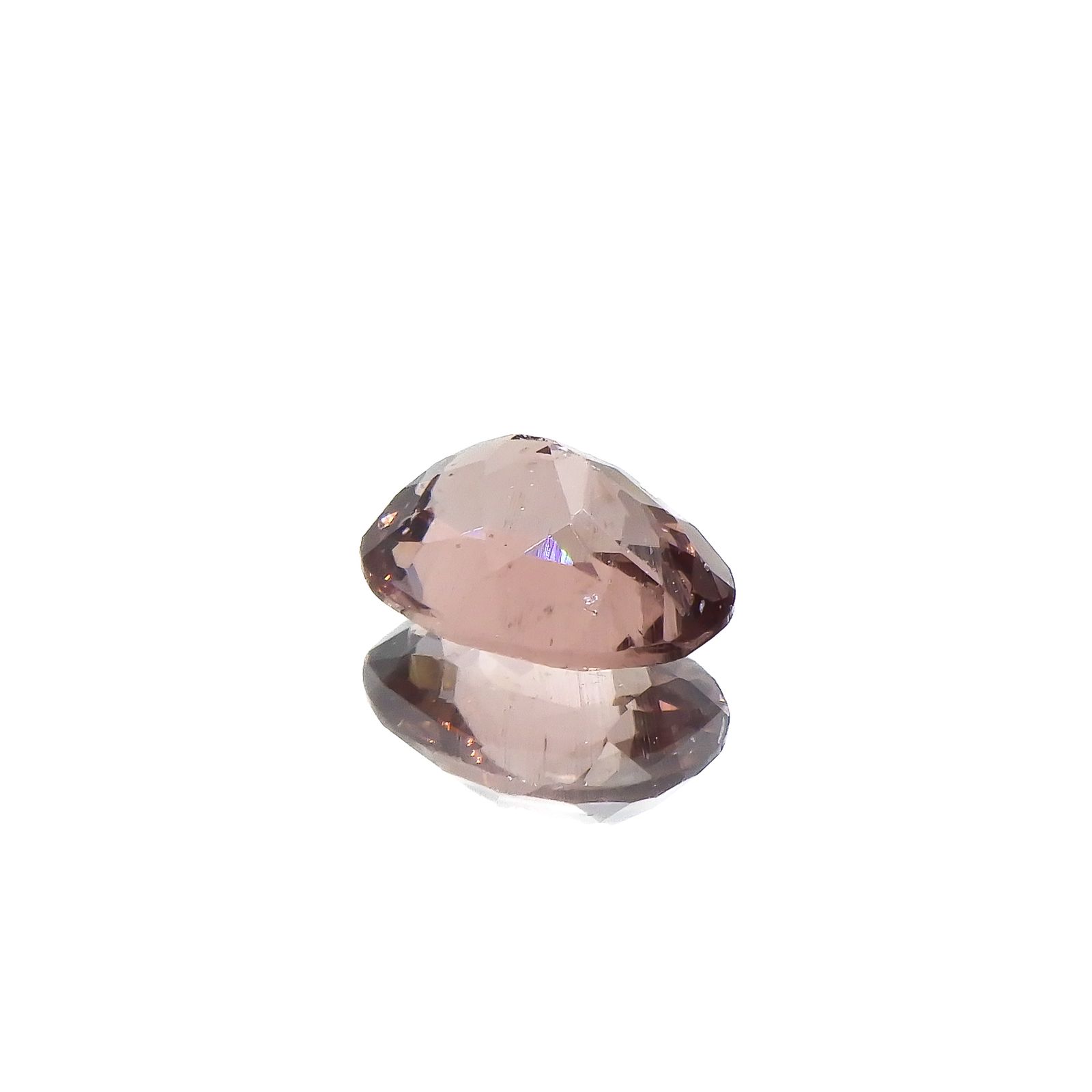 ピンクアパタイト ブラジル産 0.98ct [251224921]7.2x5.6mm前後