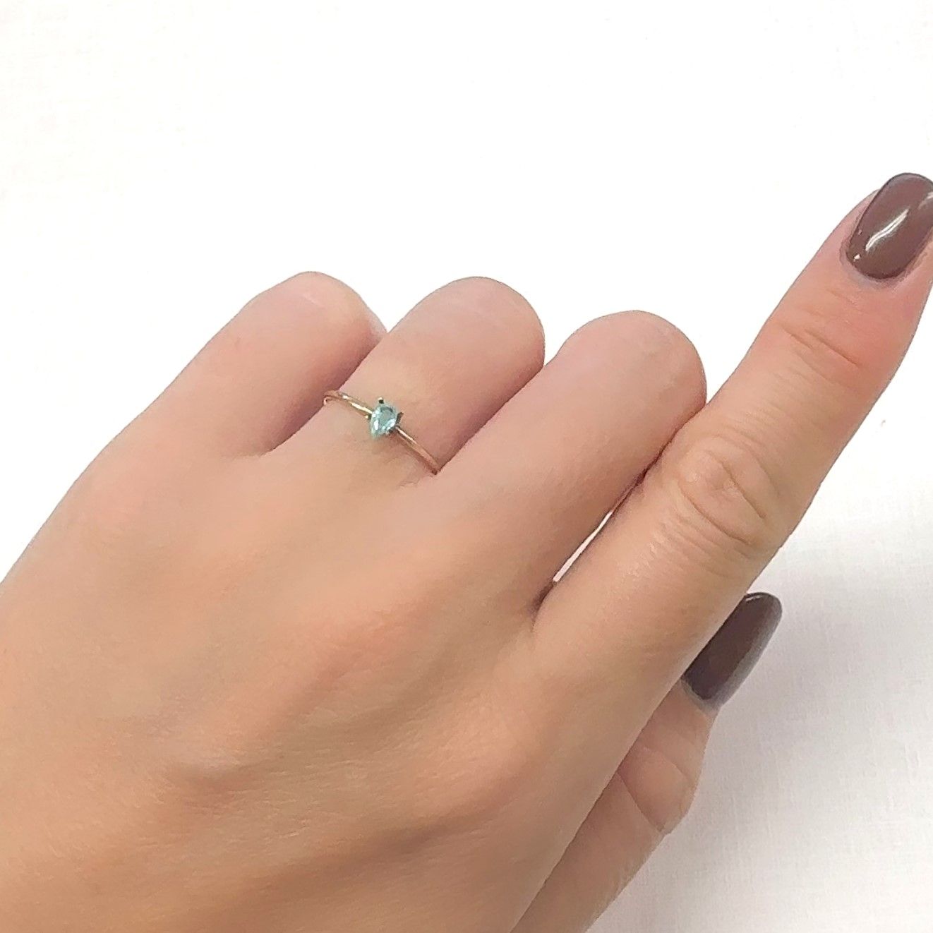 パライバトルマリン ブラジル・パライバ州バターリャ鉱山産 0.13ct[240928791]4.5x2.7mm前後