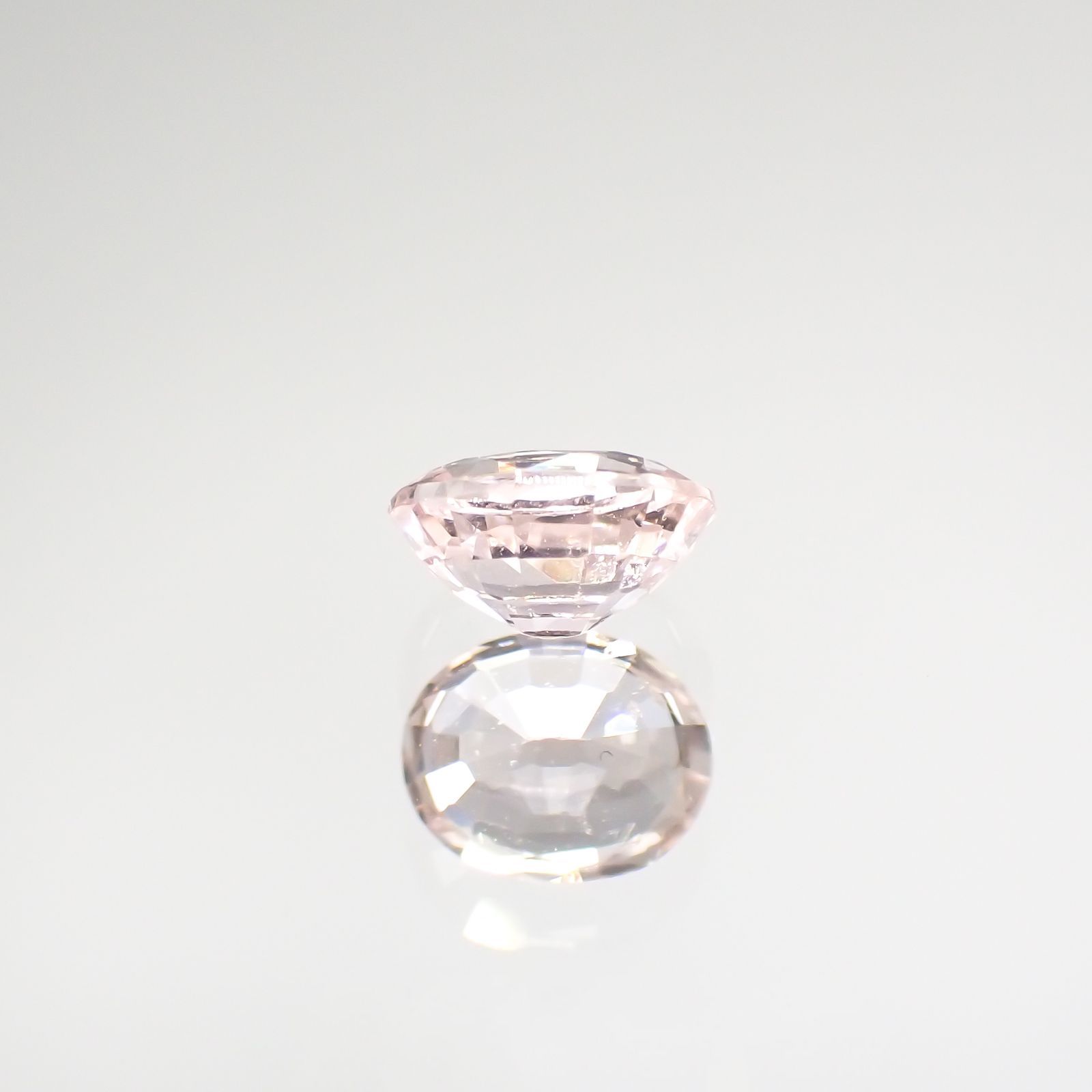 ピンクサファイア(宝石名ピンク・サファイア) マダガスカル/スリランカ産 0.57ct 識別済[210712556]5.3×4.2mm前後