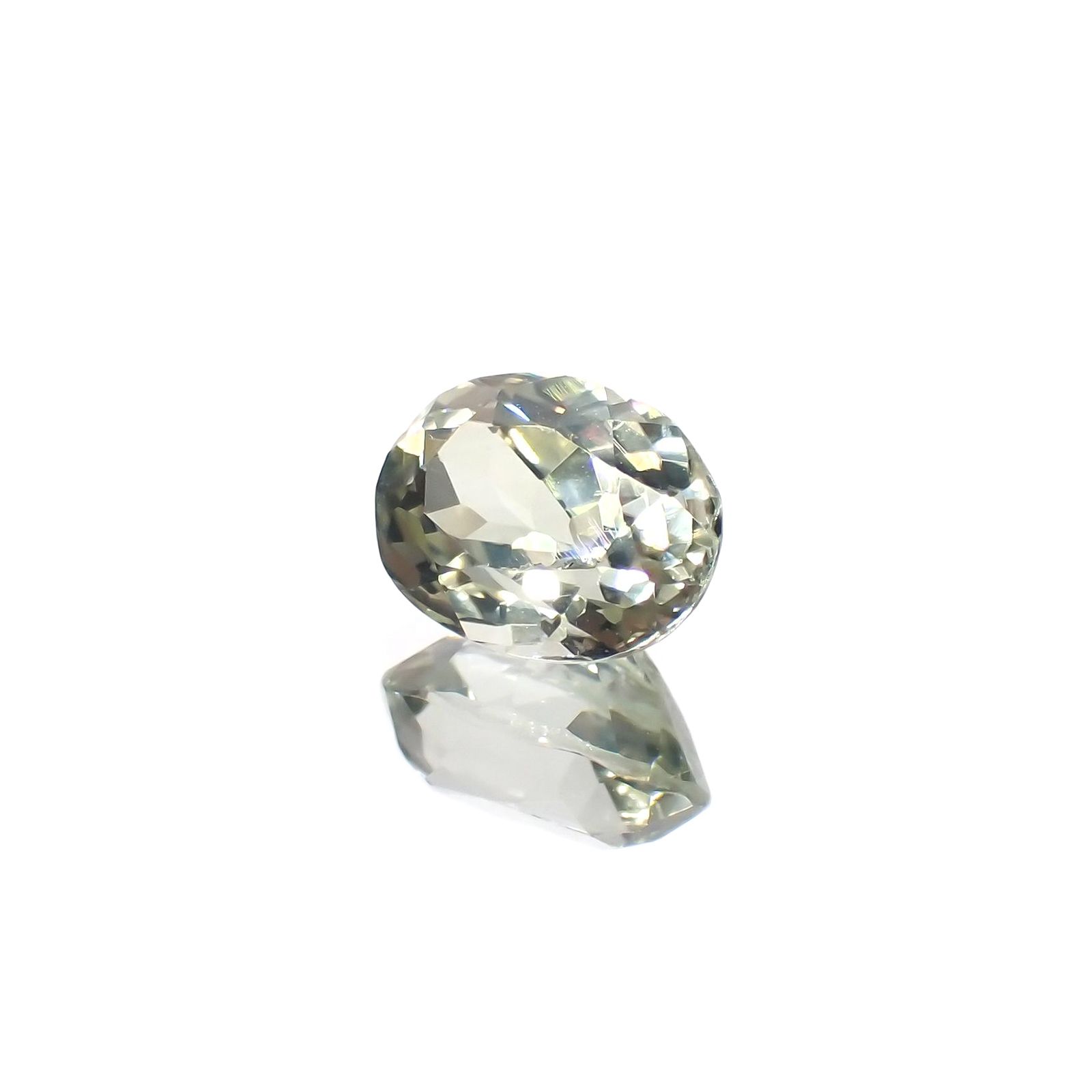 シリマナイト(宝石名シリマナイト)インド産 識別済 1.84ct / 8.1x6.2mm前後 [221018462]
