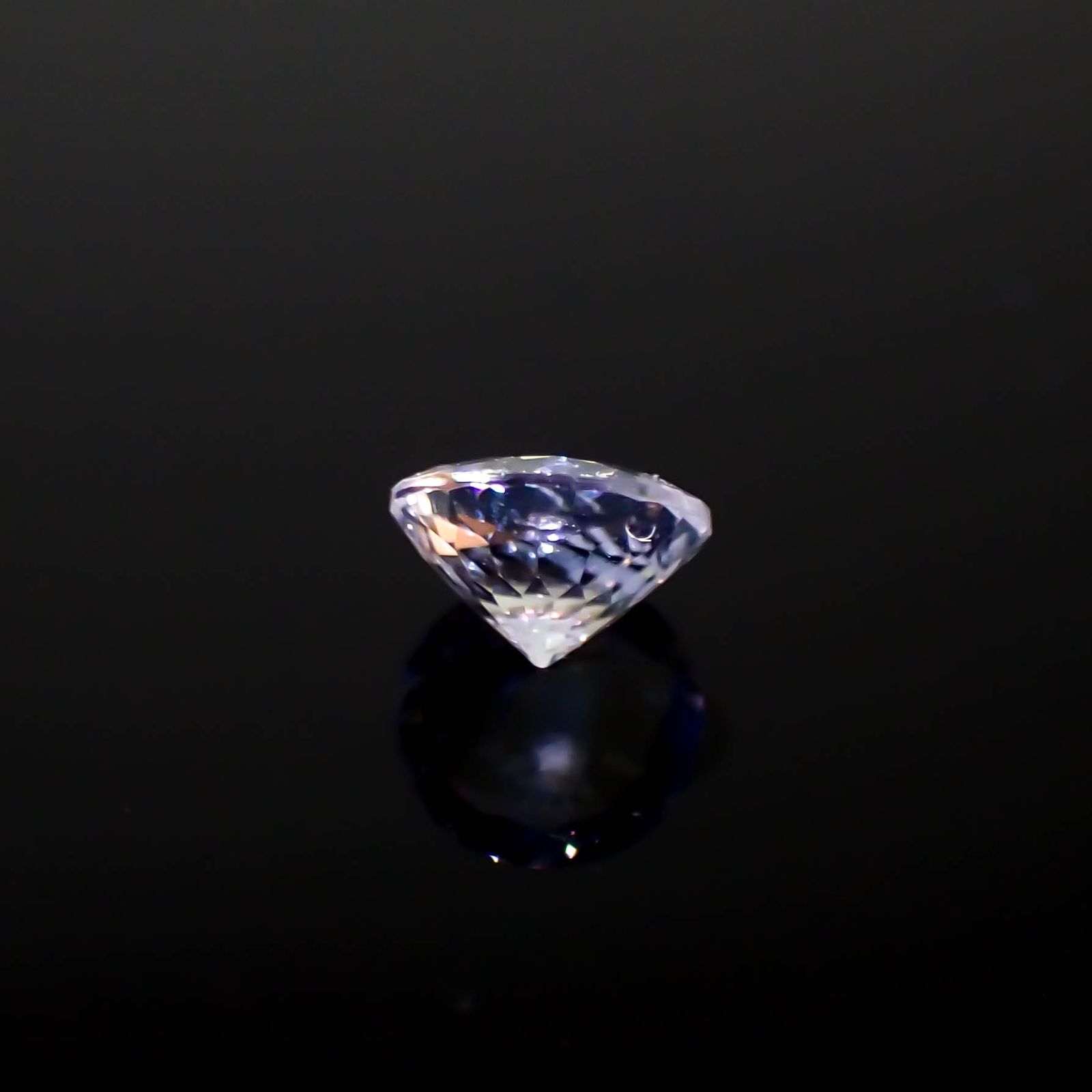 レインボームーンストーン ザンビア産 0.33ct[240326924]4.7x4.7mm前後