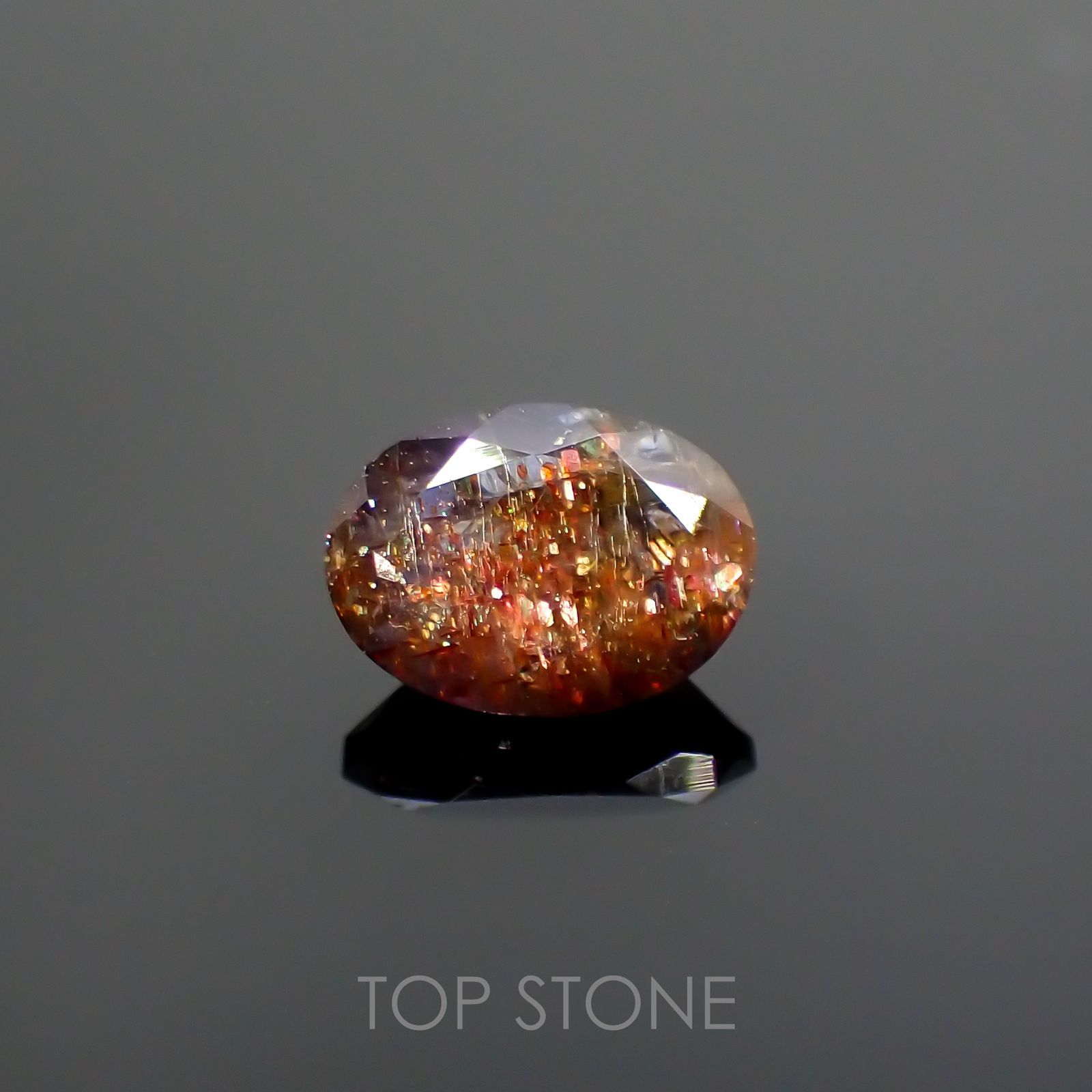 ブラッドショットアイオライト インド産 ルース 0.64ct[201812384]6.8×5.1mm前後