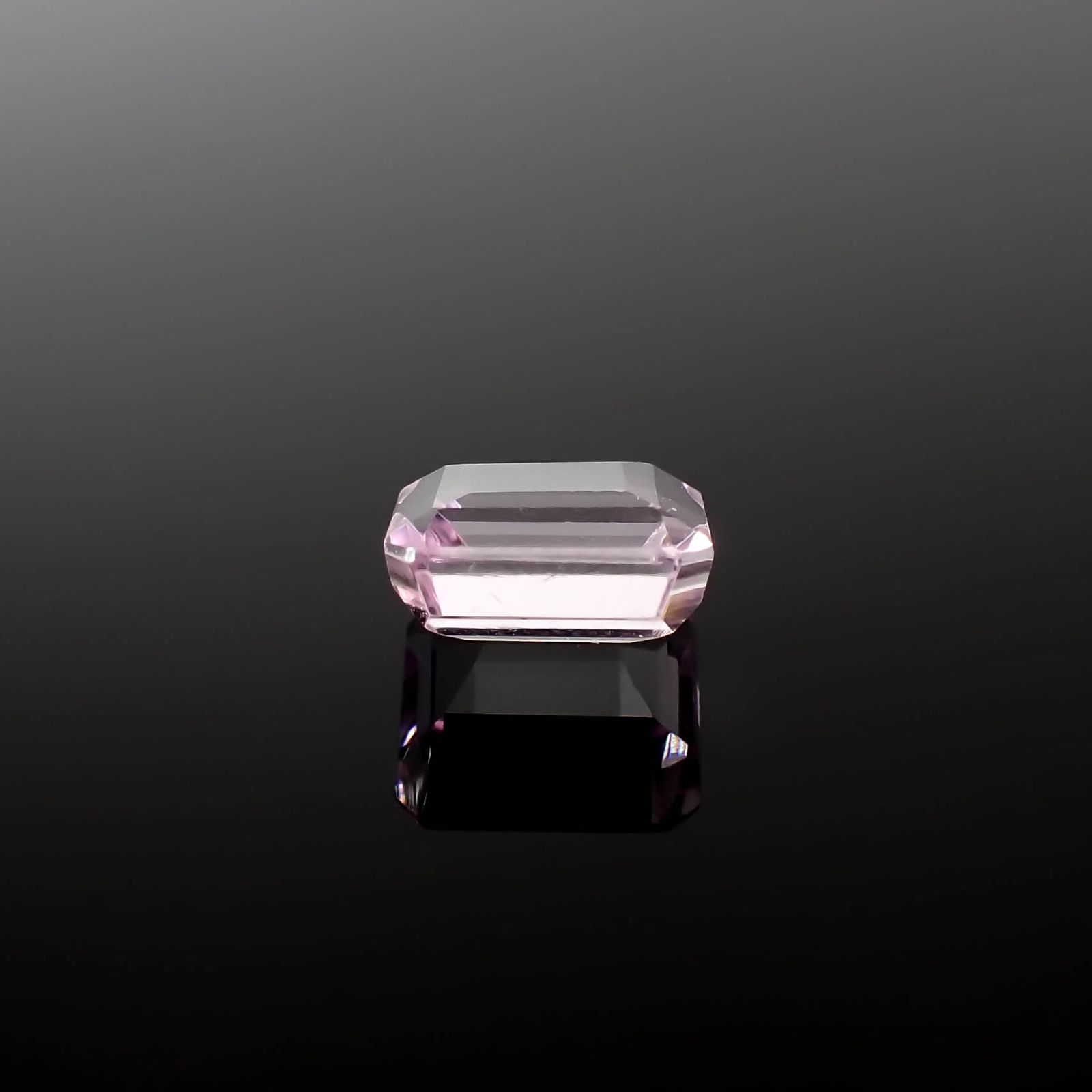 クンツァイト アフガニスタン産 3.37ct[231225140]8.6x8mm前後