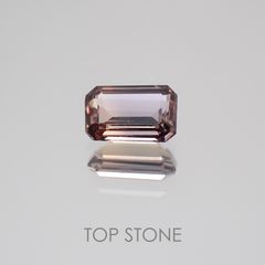 バイカラーサファイア(宝石名バイカラー・サファイア) タンザニア産 0.27ct 識別済[21069744]4.5×3mm前後
