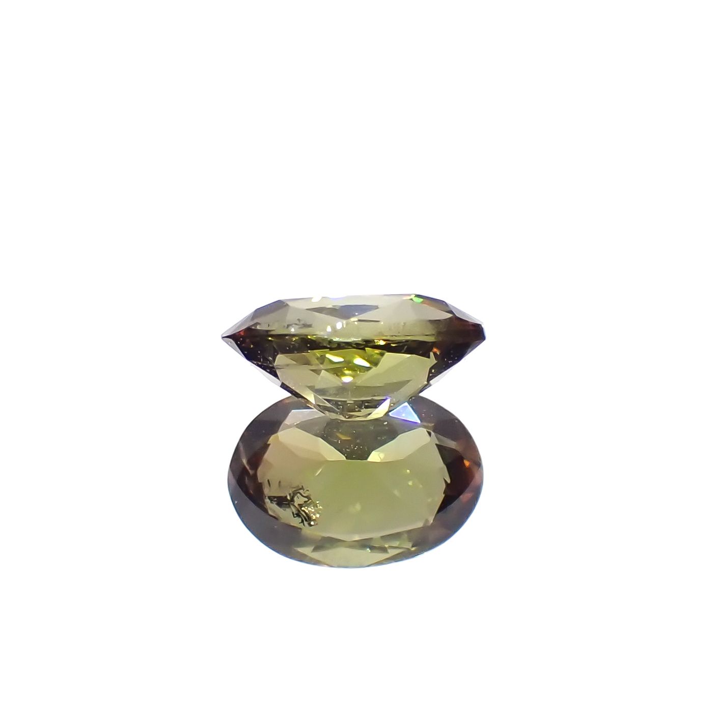 バイカラーアンダリュサイト スリランカ/マダガスカル産 0.55ct[230421595]6.3x4.5mm前後