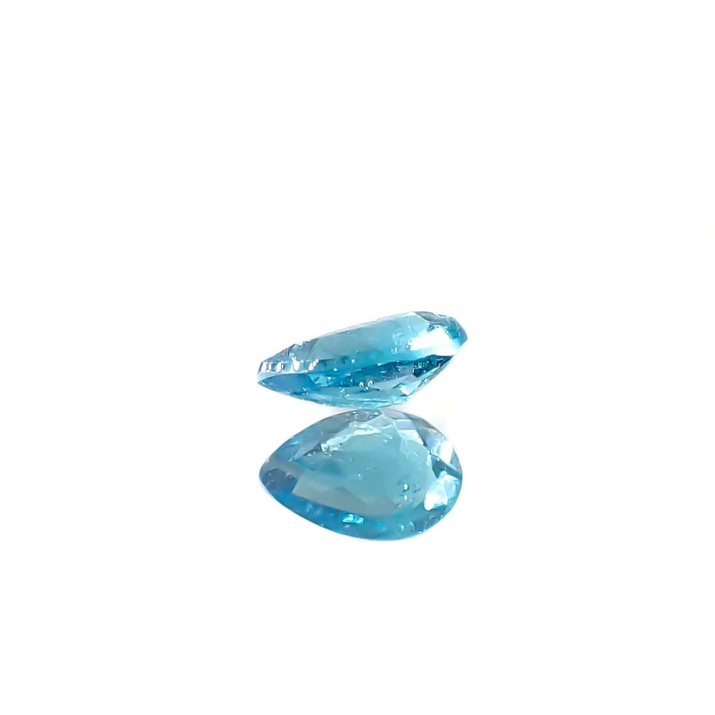 パライバトルマリン(宝石名トルマリン/別名パライバ・トルマリン)ブラジル・パライバ州バターリャ鉱山産 0.118ct ソ付(GGS)[250931069]4.1x2.8mm前後