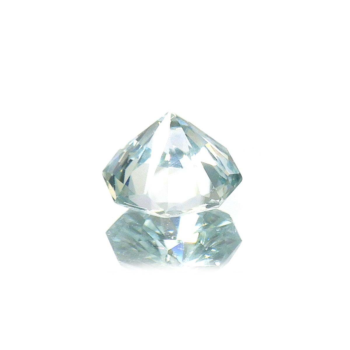◇オクタゴンカット◇アイスブルージルコン(宝石名ジルコン)カンボジア産 0.77ct 識別済[220717169]5.1x5mm前後