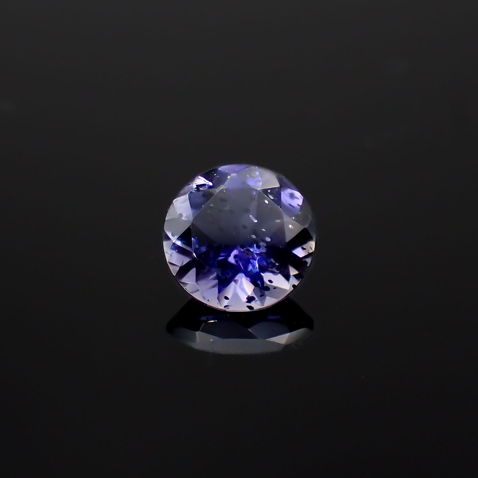 アイオライトサンストーン インド/ブラジル産 0.64ct[230923331]6.1x6mm前後