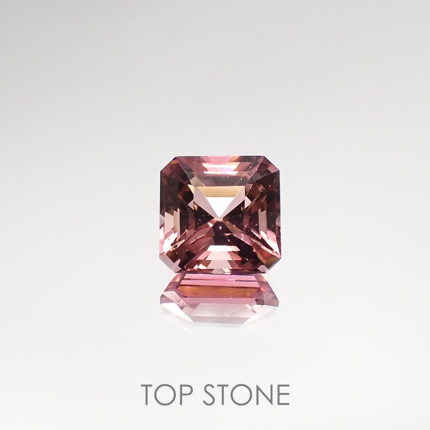 ピンクトルマリン パパラチャカラー(宝石名ピンク・トルマリン) ルワンダ産 1.314ct ソ付(彩珠)[210711636]6.4×6.3mm前後