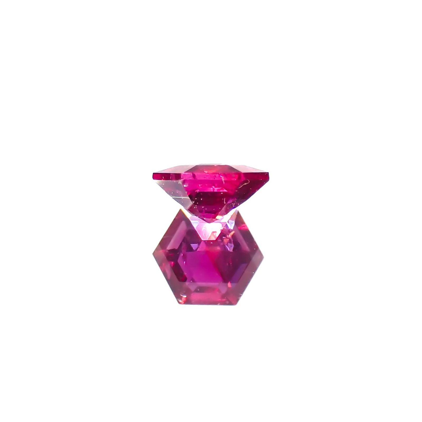 ◇ヘキサゴンカット◇ルビー 非加熱 モザンビーク産 0.22ct / 3.6x3.5mm前後 [240427111]