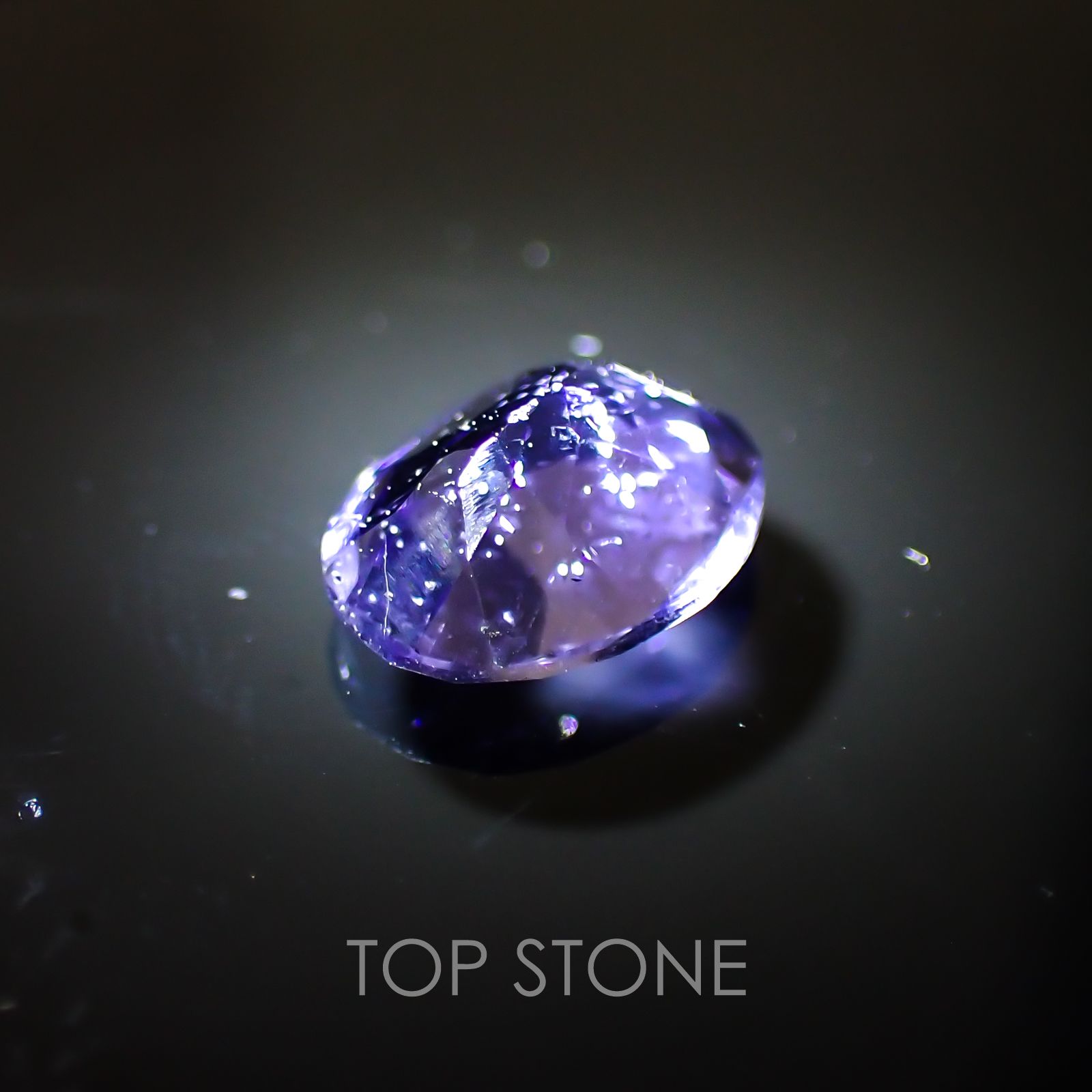 アイオライトサンストーン インド・ブラジル産 ルース 1.02ct[20129290]8.1×6.2mm前後