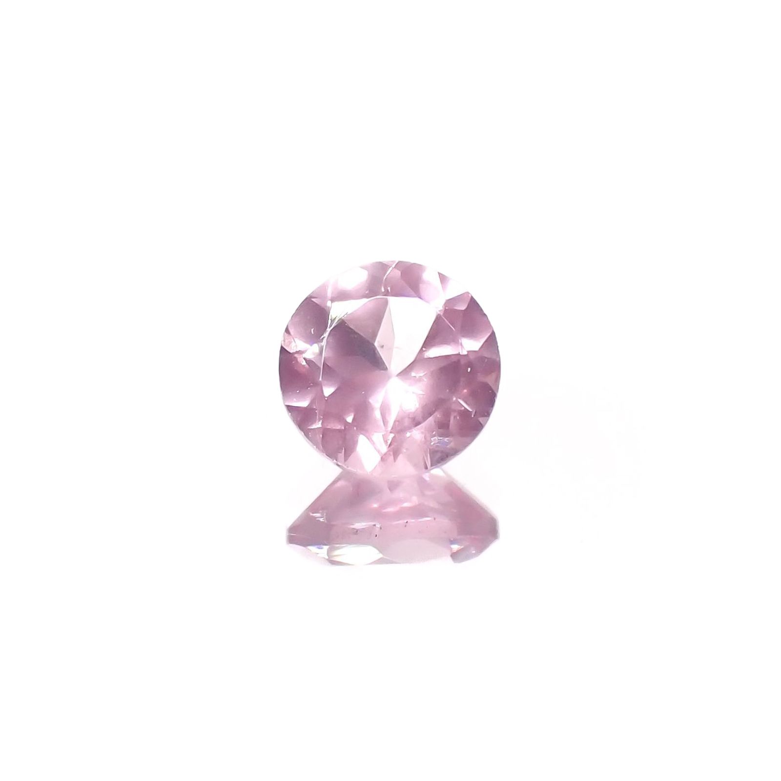 シルキーピンクスピネル タンザニア産 0.53ct / 5x5mm前後 [231224954]