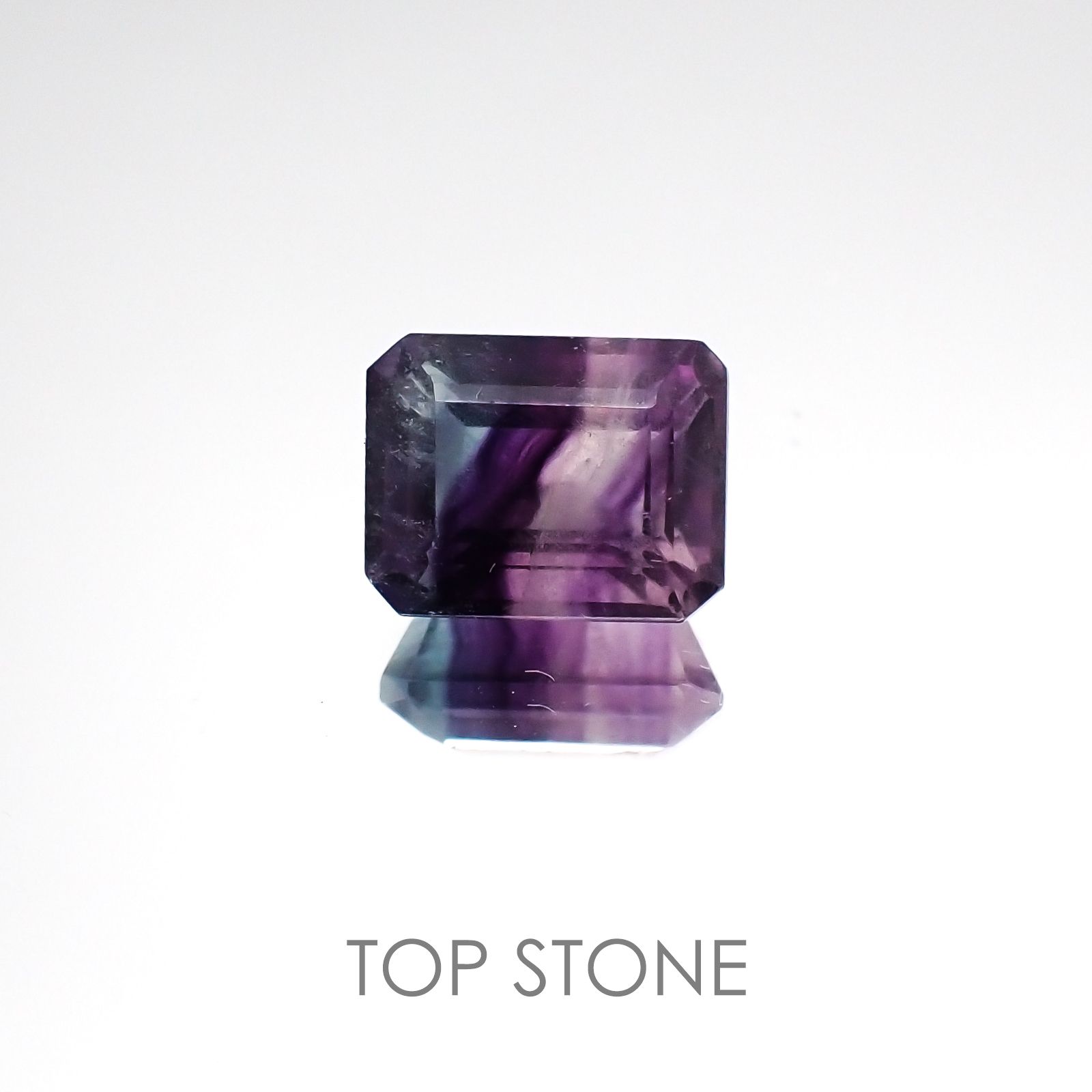 バイカラーフローライト ブラジル産 ルース 3.24ct[21028517]8.9×7.1mm前後
