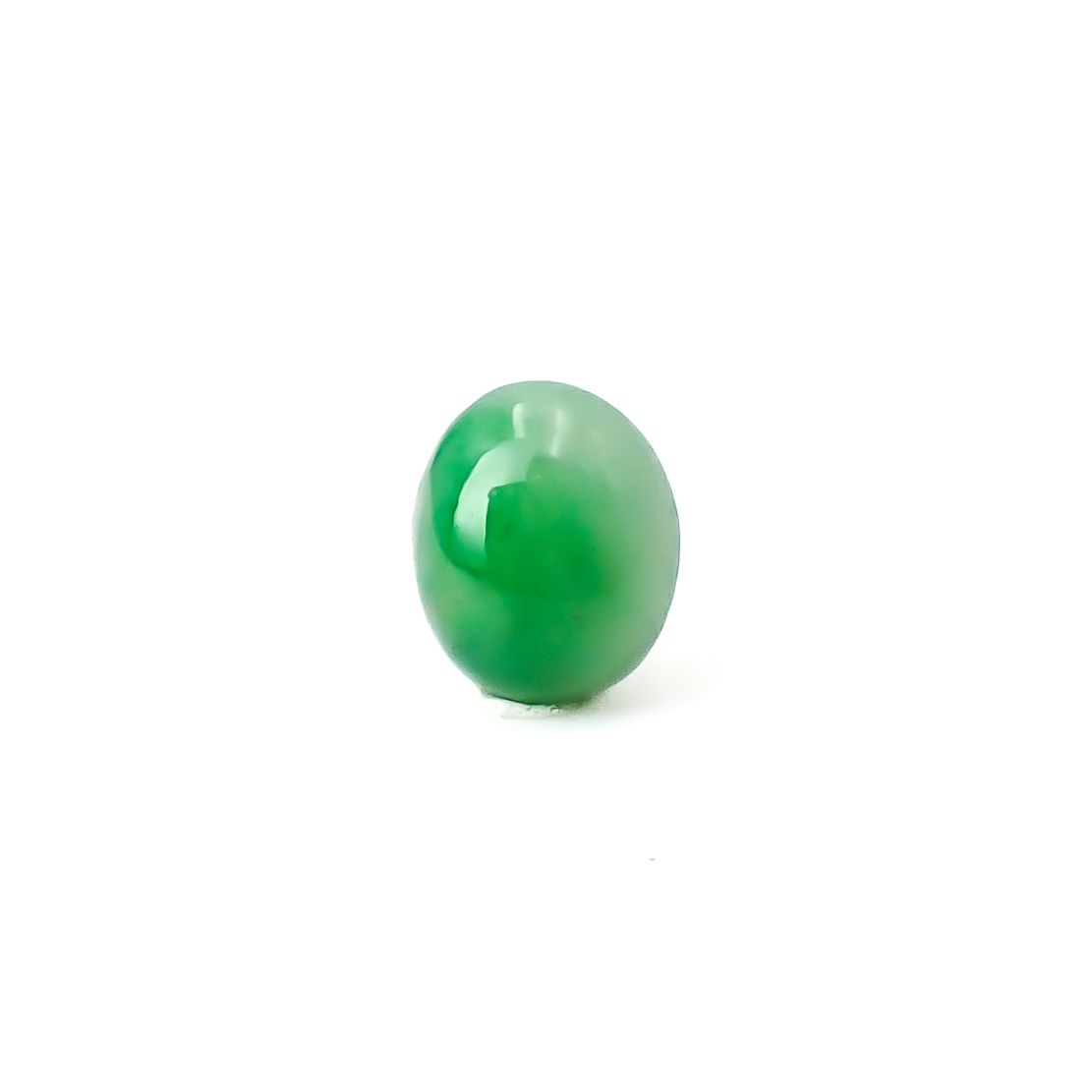 翡翠 ビルマ産 0.84ct / 6.4x5.3mm前後 [260532112]