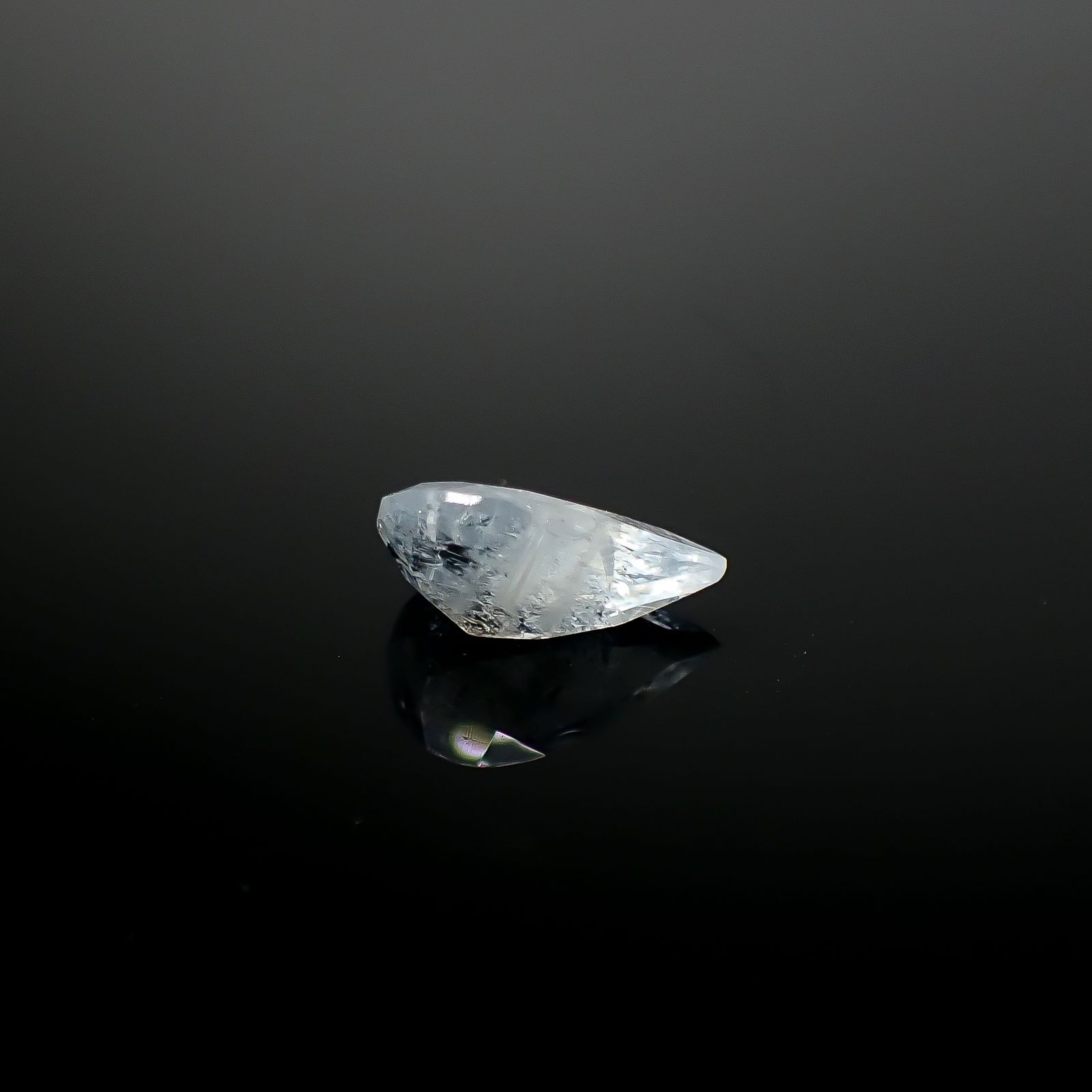 イリデッセンスアクアマリン ブラジル産 1.49ct [250730710]10.7x6.5mm前後