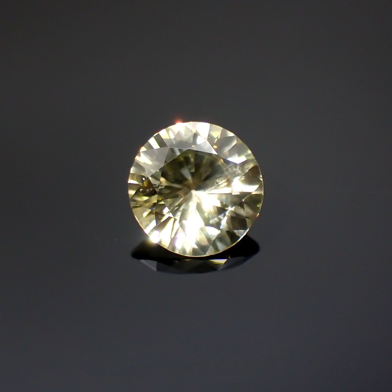 イエロージルコン(宝石名ジルコン)スリランカ/カンボジア産 1.93ct 識別済[230823196]7.5x7.4mm前後